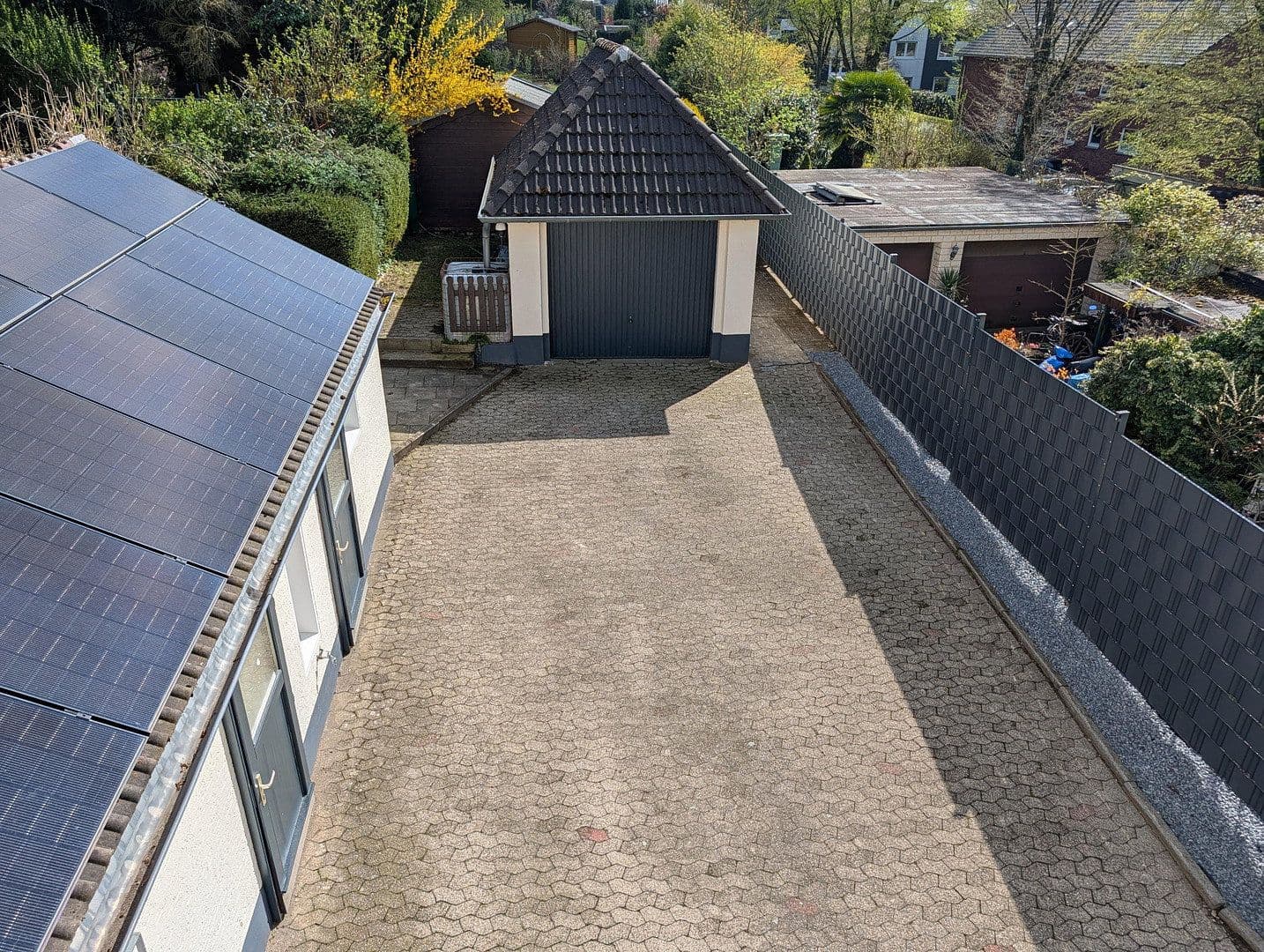 Prodej domu 165 m², pozemek 820 m², Essen, Severní Porýní-Vestfálsko Prodej domu 165 m², pozemek 820 m², Essen, Severní Porýní-Vestfálsko