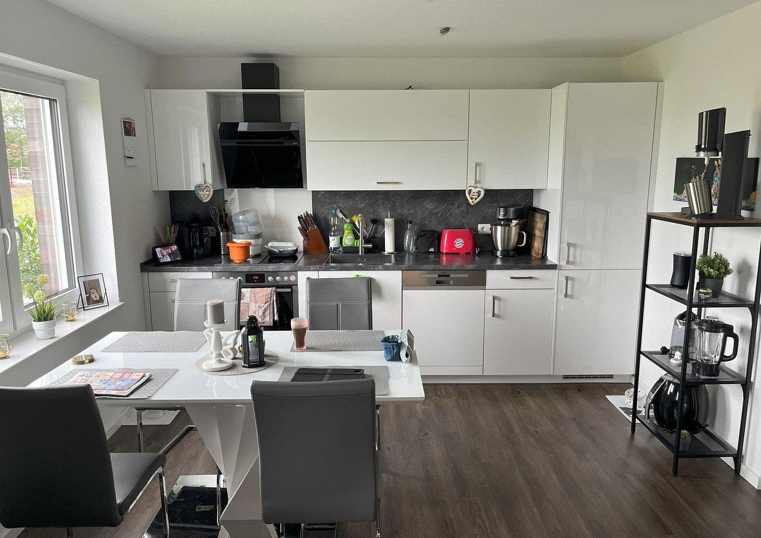 Pronájem bytu 3+1 74 m², Löwenzahnweg, Ovelgönne, Dolní Sasko Pronájem bytu 3+1 74 m², Löwenzahnweg, Ovelgönne, Dolní Sasko