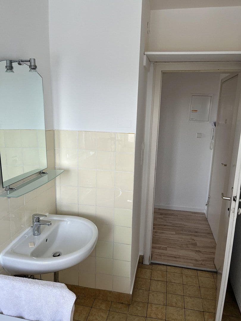 Pronájem bytu 16 m², Hügelweg 8, Gerlingen, Bádensko-Württembersko Pronájem bytu 16 m², Hügelweg 8, Gerlingen, Bádensko-Württembersko