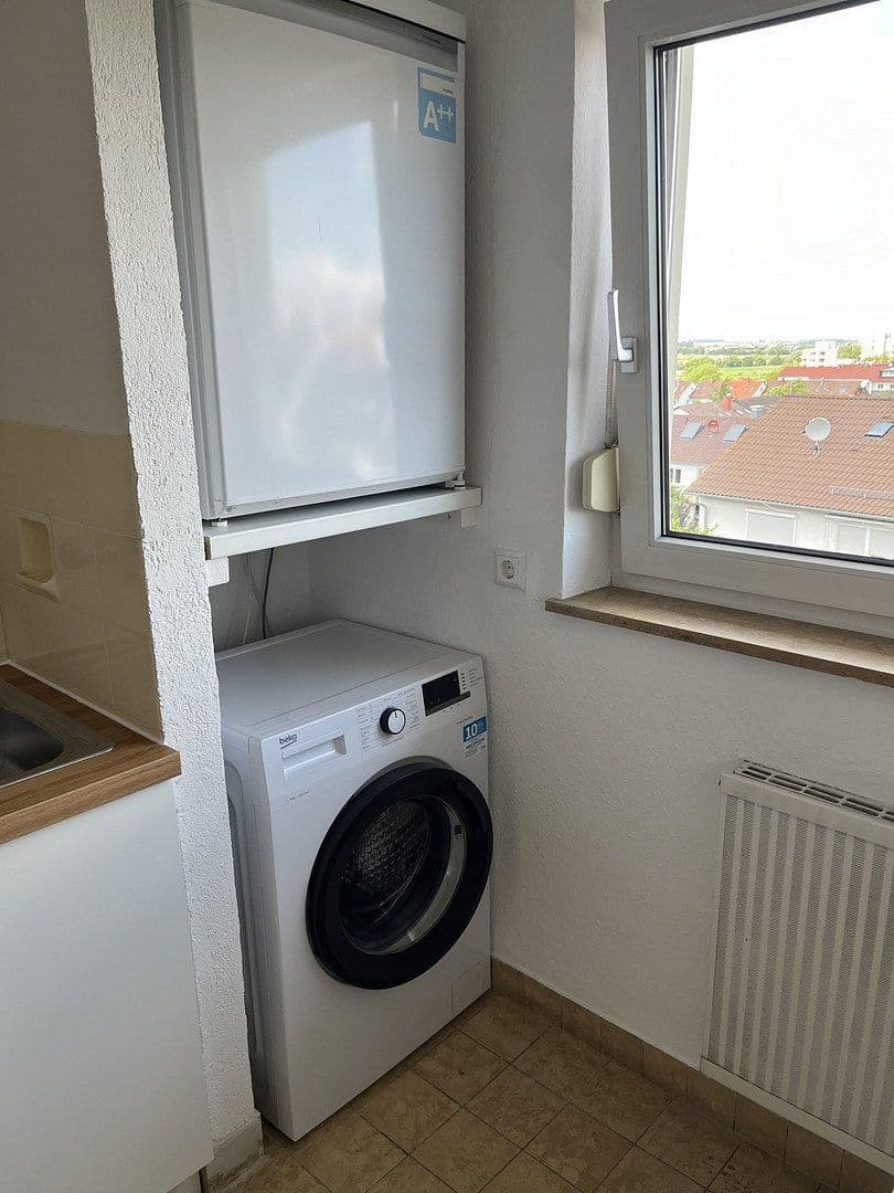 Pronájem bytu 16 m², Hügelweg 8, Gerlingen, Bádensko-Württembersko Pronájem bytu 16 m², Hügelweg 8, Gerlingen, Bádensko-Württembersko