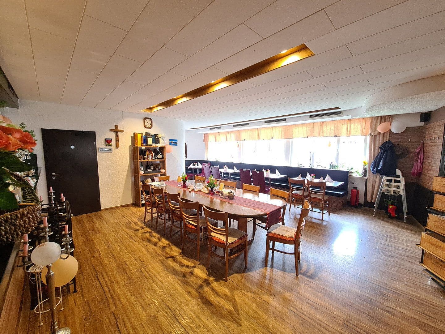 Prodej nebytového prostoru 965 m², Oberdorfstr. 14, Öhningen, Bádensko-Württembersko Prodej nebytového prostoru 965 m², Oberdorfstr. 14, Öhningen, Bádensko-Württembersko