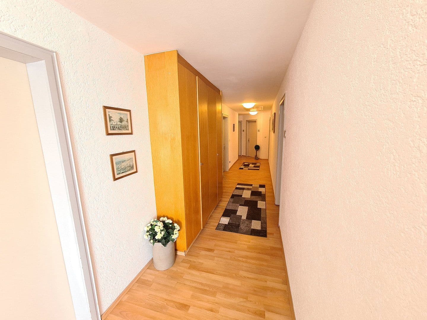 Prodej nebytového prostoru 965 m², Oberdorfstr. 14, Öhningen, Bádensko-Württembersko Prodej nebytového prostoru 965 m², Oberdorfstr. 14, Öhningen, Bádensko-Württembersko