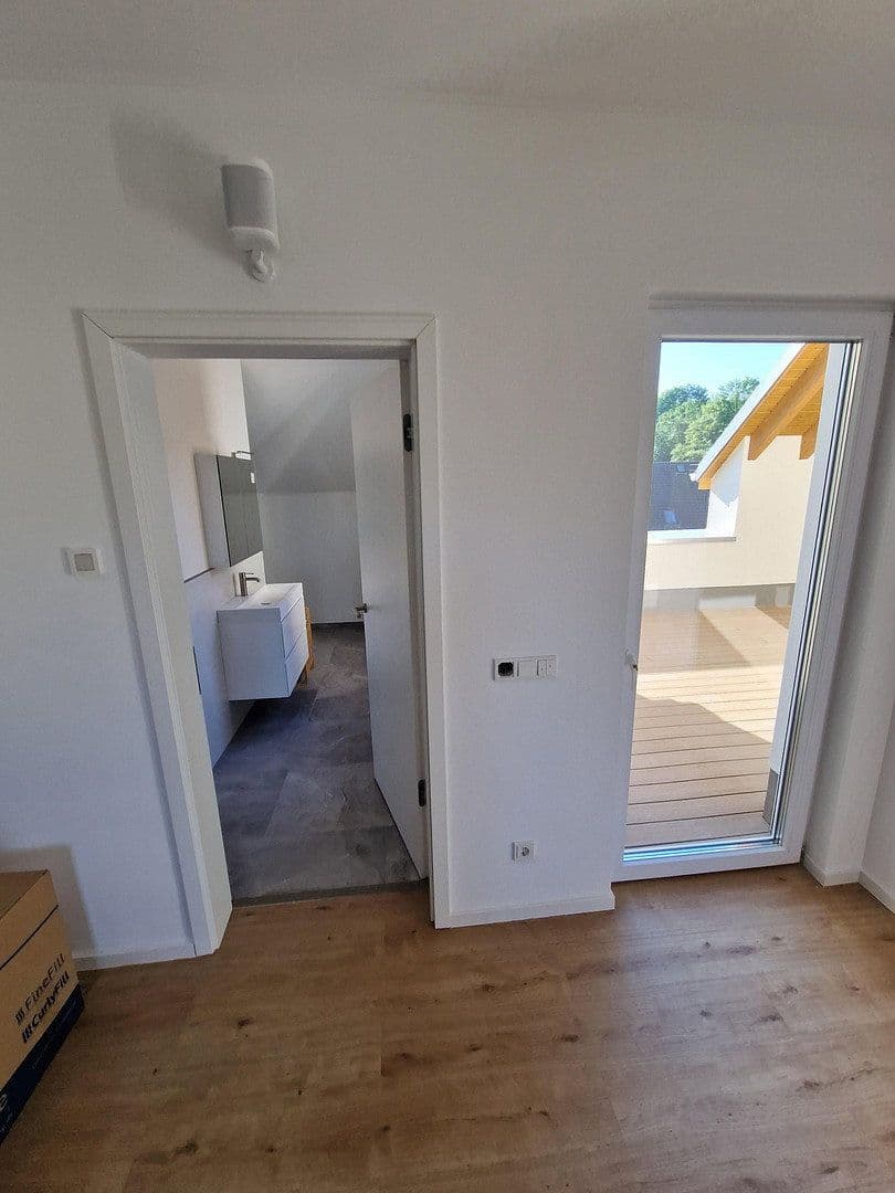 Pronájem domu 190 m², pozemek 100 m², Plaußiger Dorfstr. 24e, Leipzig, Sasko Pronájem domu 190 m², pozemek 100 m², Plaußiger Dorfstr. 24e, Leipzig, Sasko