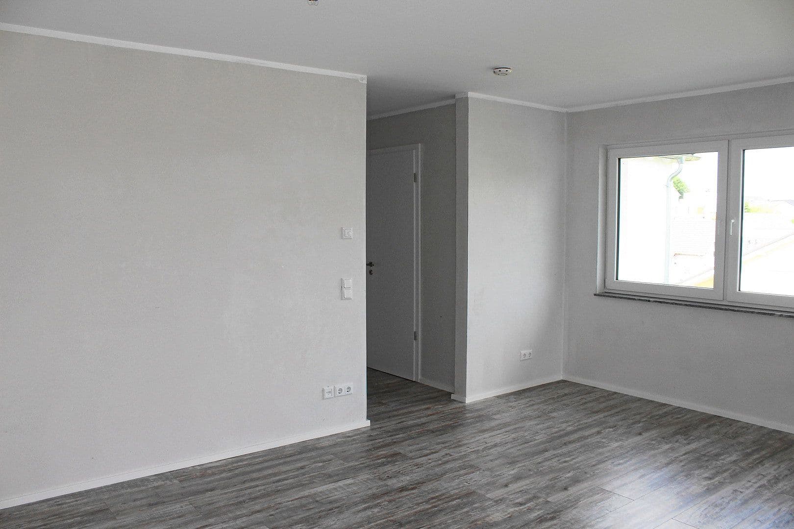 Pronájem bytu 3+1 94 m², Domblick 61, Königswinter, Severní Porýní-Vestfálsko Pronájem bytu 3+1 94 m², Domblick 61, Königswinter, Severní Porýní-Vestfálsko