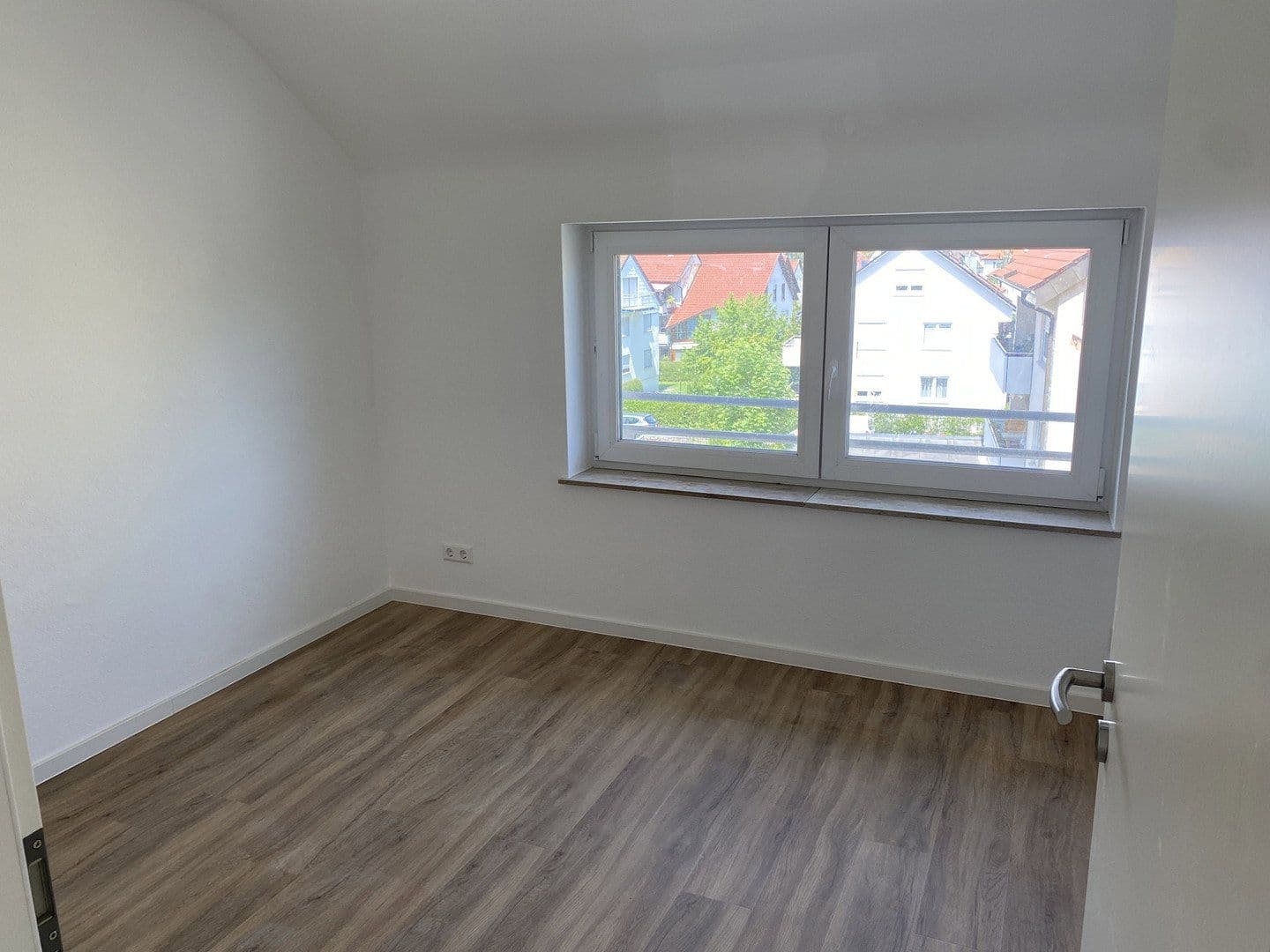 Pronájem bytu 3+kk 85 m², Winnenden, Bádensko-Württembersko Pronájem bytu 3+kk 85 m², Winnenden, Bádensko-Württembersko