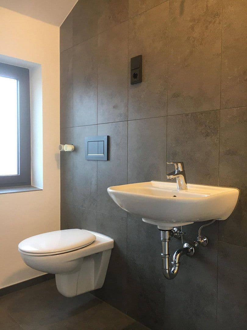 Pronájem bytu 1+1 31 m², Kastel, Hessen Pronájem bytu 1+1 31 m², Kastel, Hessen