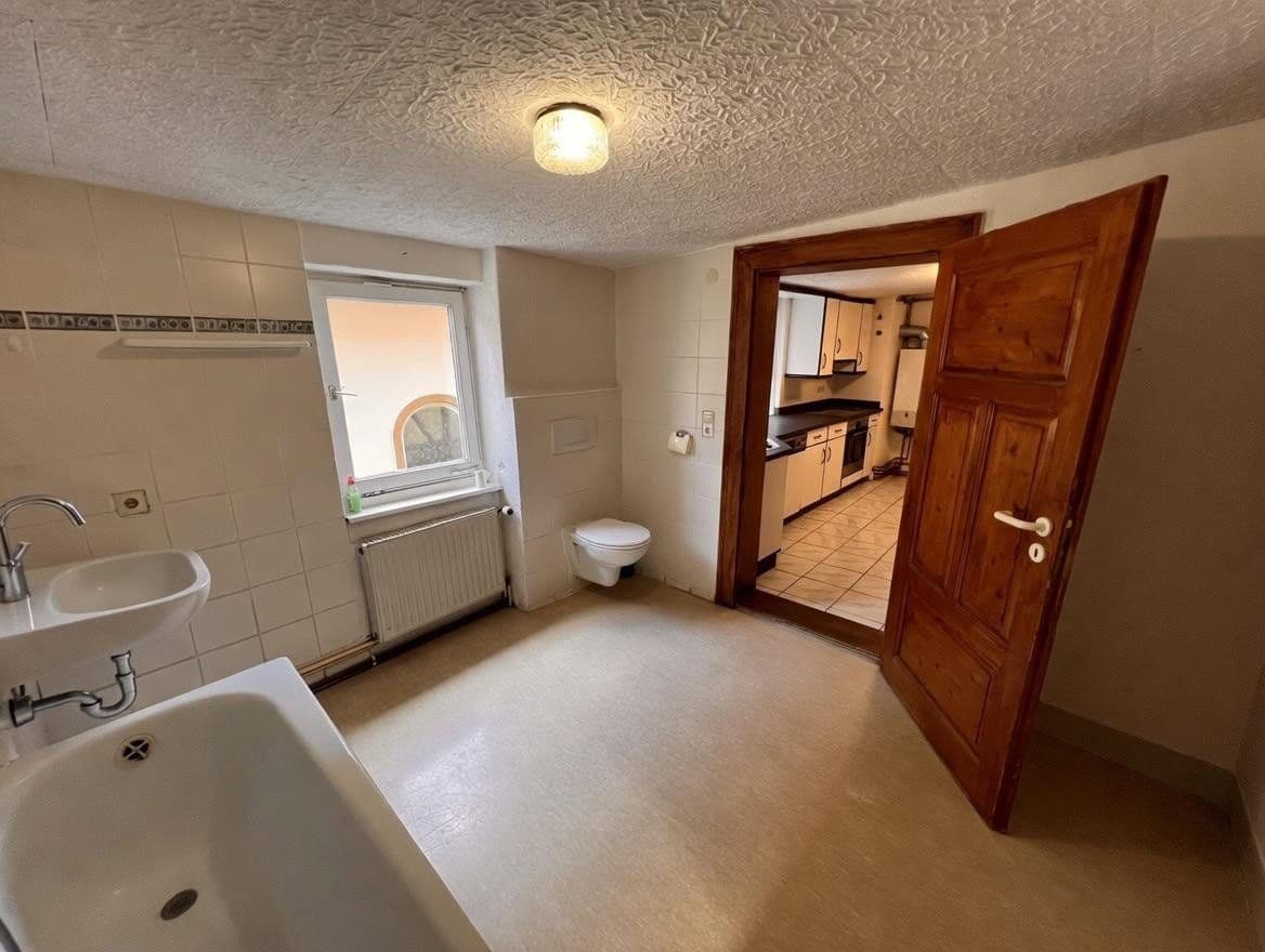 Pronájem bytu 5+1 105 m², Hechingen, Bádensko-Württembersko Pronájem bytu 5+1 105 m², Hechingen, Bádensko-Württembersko