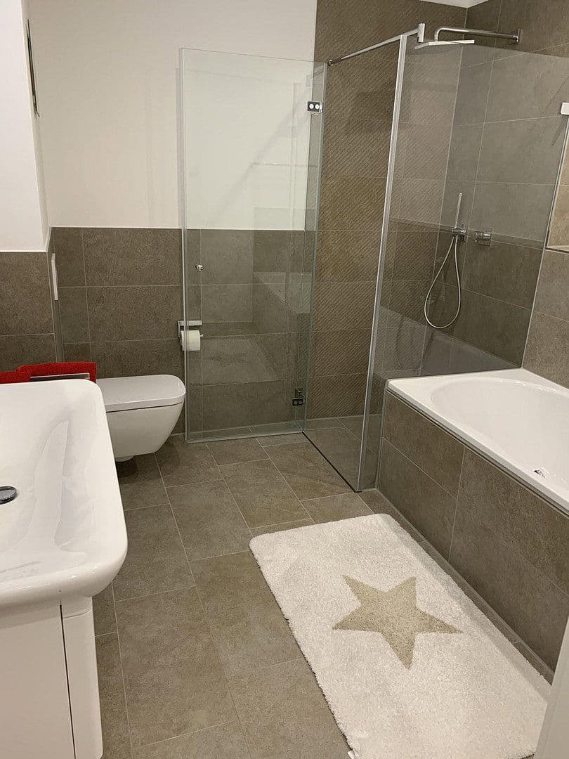 Pronájem bytu 3+1 87 m², Neudörferstr. 23, Nürnberg, Bavorsko Pronájem bytu 3+1 87 m², Neudörferstr. 23, Nürnberg, Bavorsko