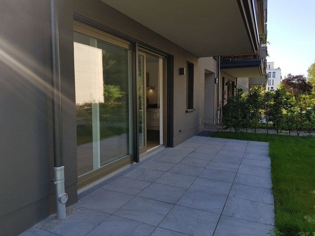 Pronájem bytu 2+1 89 m², Alt-Stralau 44B, Berlin, Berlín Pronájem bytu 2+1 89 m², Alt-Stralau 44B, Berlin, Berlín