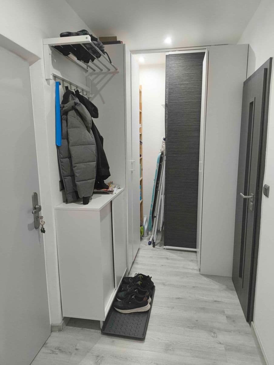 Pronájem bytu 1+1 46 m², J. Opletala, Frýdek-Místek, Moravskoslezský kraj Pronájem bytu 1+1 46 m², J. Opletala, Frýdek-Místek, Moravskoslezský kraj