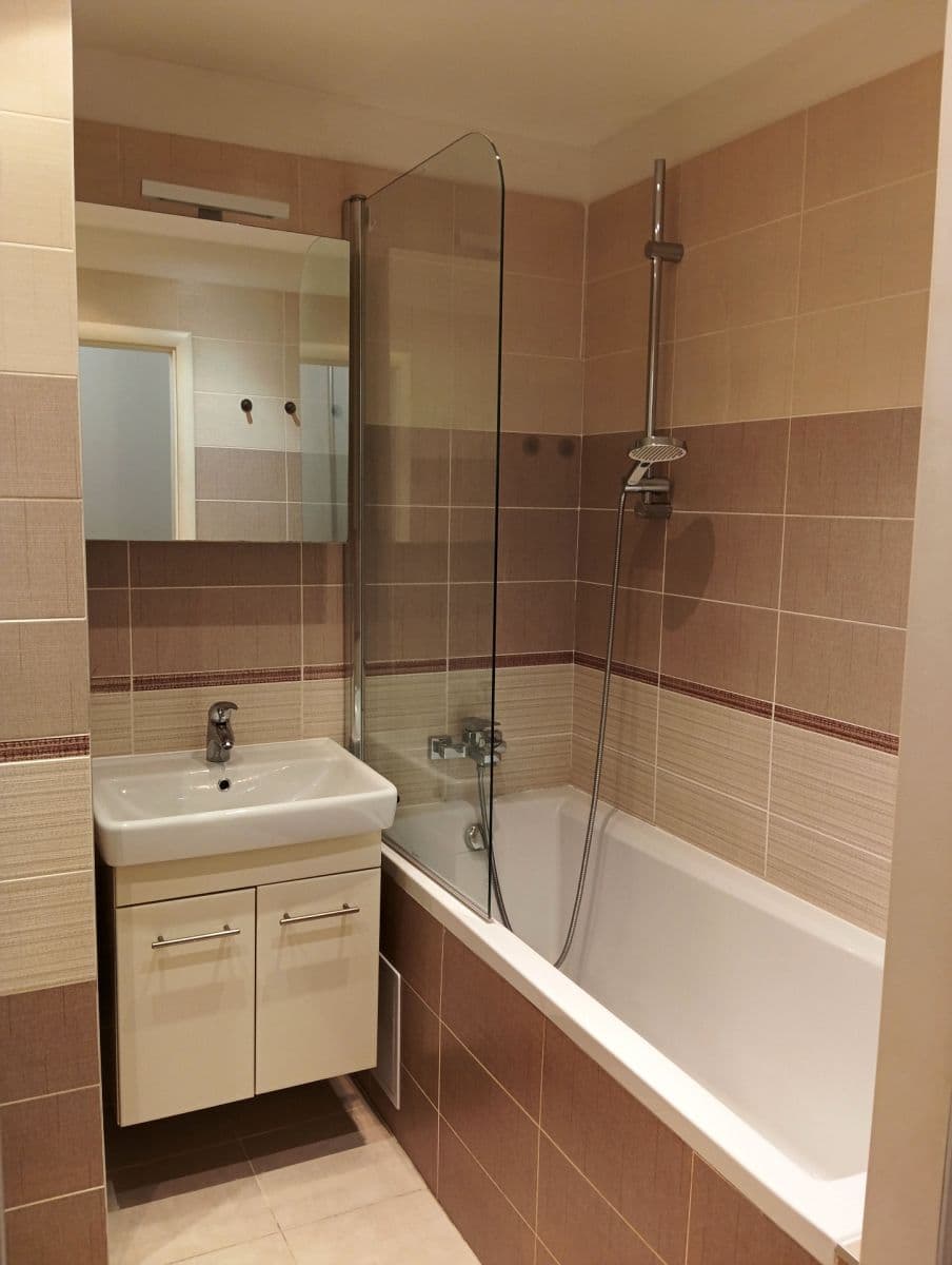 Pronájem bytu 2+kk 44 m², U Jezera, Praha, Praha Pronájem bytu 2+kk 44 m², U Jezera, Praha, Praha