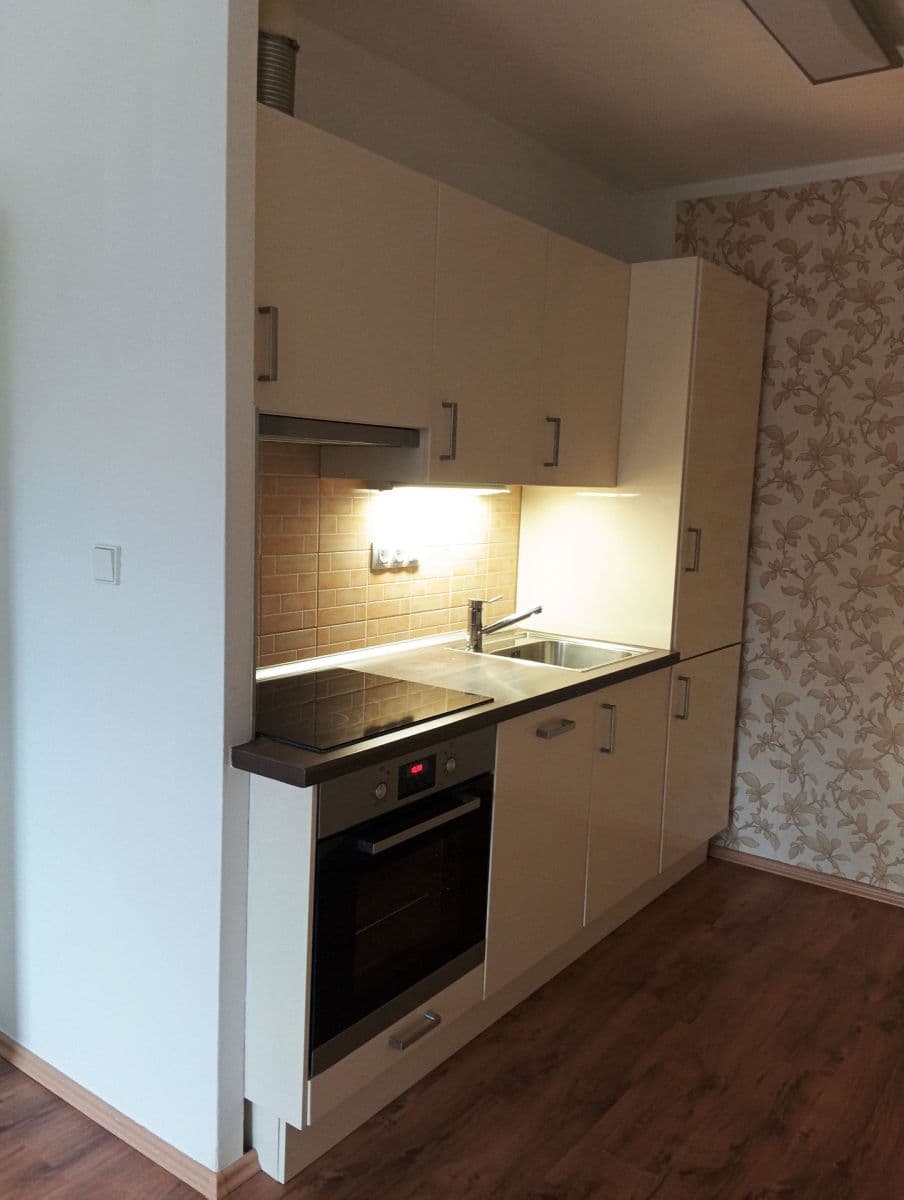 Pronájem bytu 2+kk 44 m², U Jezera, Praha, Praha Pronájem bytu 2+kk 44 m², U Jezera, Praha, Praha