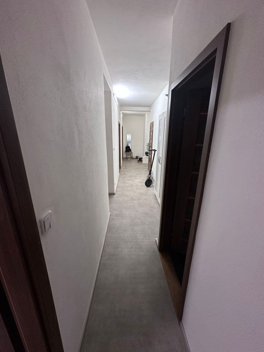 Pronájem bytu 3+1 75 m², Merhautova, Brno, Jihomoravský kraj Pronájem bytu 3+1 75 m², Merhautova, Brno, Jihomoravský kraj