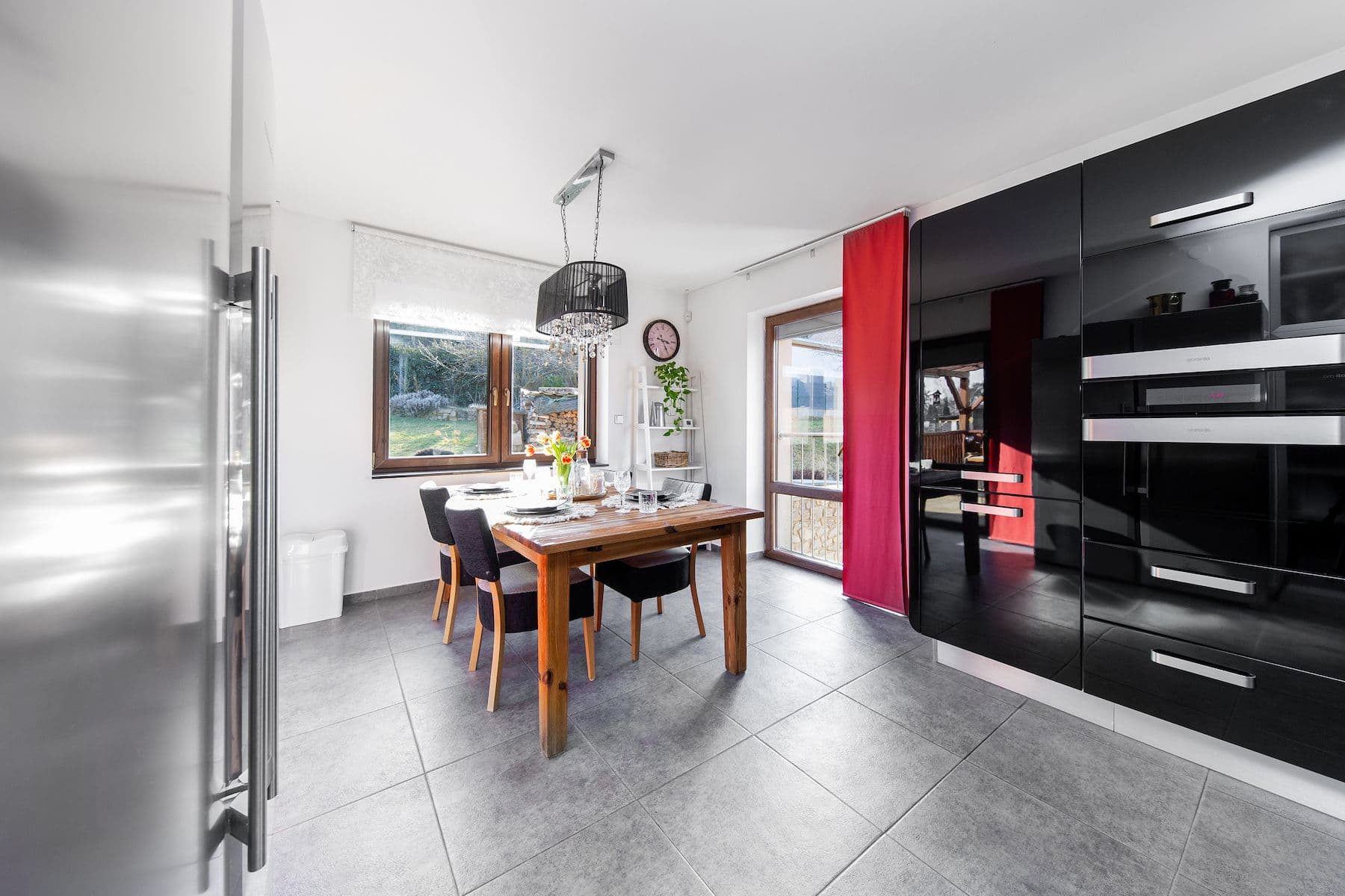 Prodej domu 300 m², pozemek 776 m², Bří Čapků, Náměšť nad Oslavou, Kraj Vysočina Prodej domu 300 m², pozemek 776 m², Bří Čapků, Náměšť nad Oslavou, Kraj Vysočina