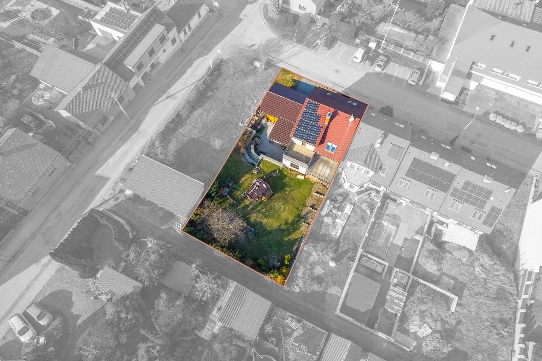 Prodej domu 300 m², pozemek 776 m², Bří Čapků, Náměšť nad Oslavou, Kraj Vysočina Prodej domu 300 m², pozemek 776 m², Bří Čapků, Náměšť nad Oslavou, Kraj Vysočina