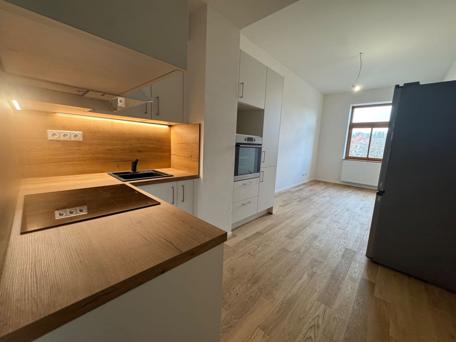 Pronájem bytu 1+kk 32 m², Bělohorská, Praha, Praha Pronájem bytu 1+kk 32 m², Bělohorská, Praha, Praha