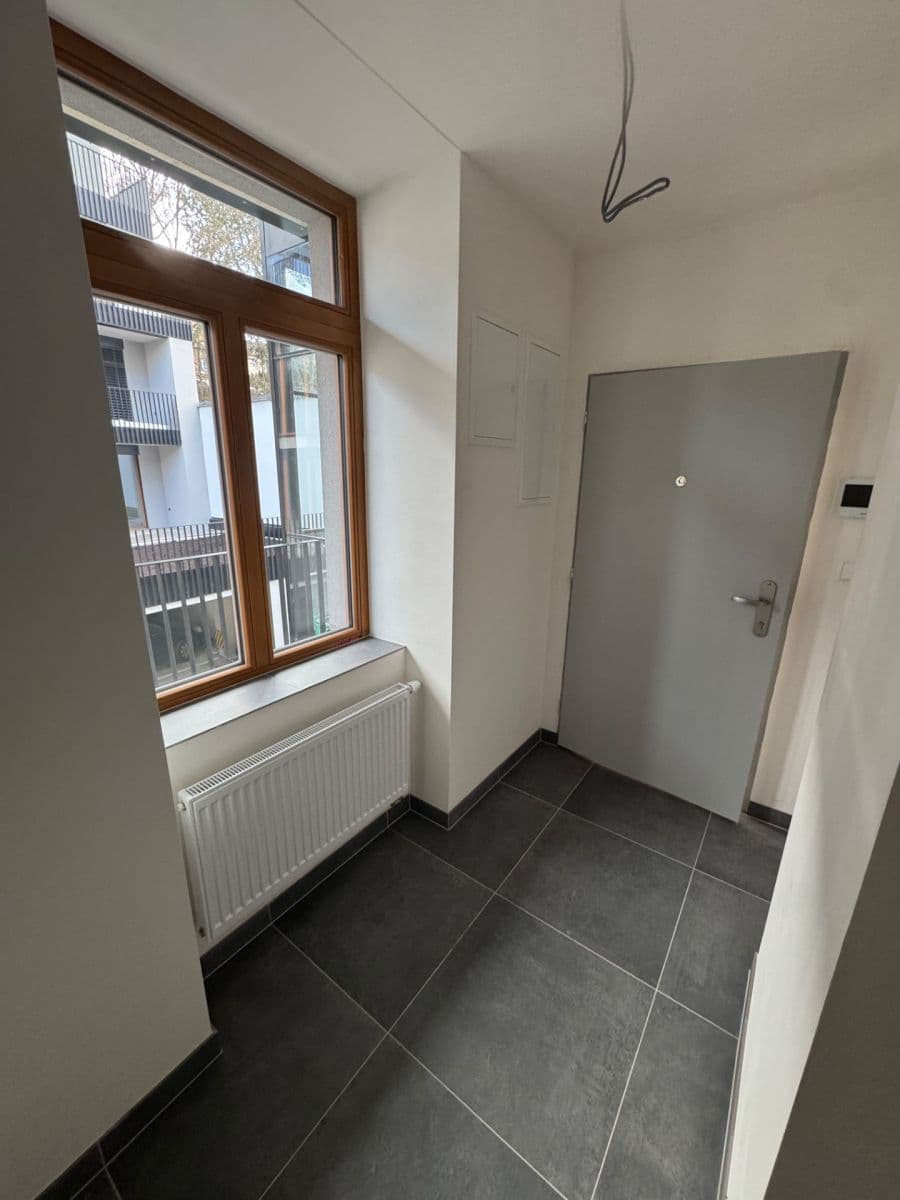 Pronájem bytu 1+kk 32 m², Bělohorská, Praha, Praha Pronájem bytu 1+kk 32 m², Bělohorská, Praha, Praha