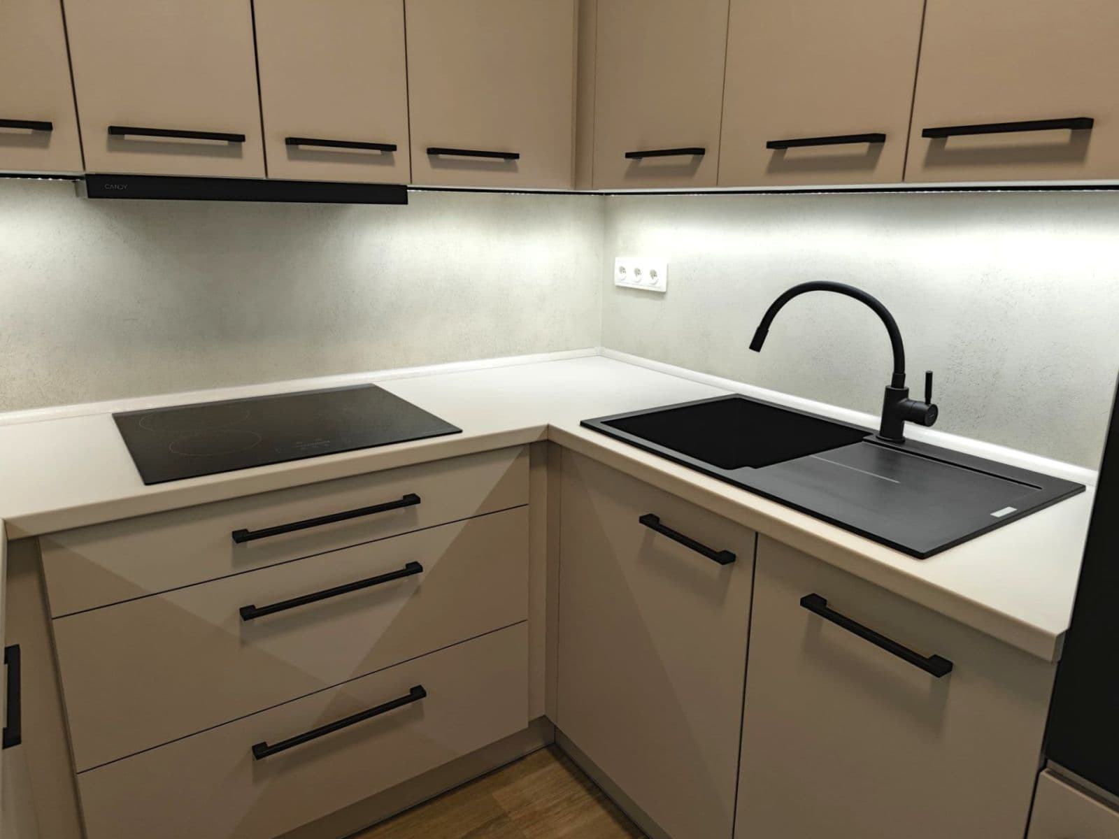 Pronájem bytu 1+kk 45 m², Dukelská, Benešov, Středočeský kraj Pronájem bytu 1+kk 45 m², Dukelská, Benešov, Středočeský kraj