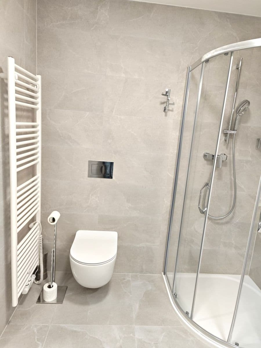 Pronájem bytu 1+kk 45 m², Dukelská, Benešov, Středočeský kraj Pronájem bytu 1+kk 45 m², Dukelská, Benešov, Středočeský kraj