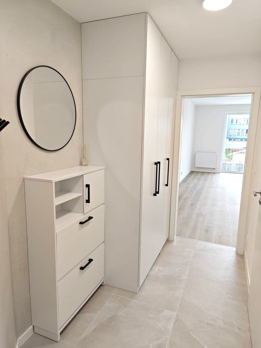 Pronájem bytu 1+kk 45 m², Dukelská, Benešov, Středočeský kraj Pronájem bytu 1+kk 45 m², Dukelská, Benešov, Středočeský kraj