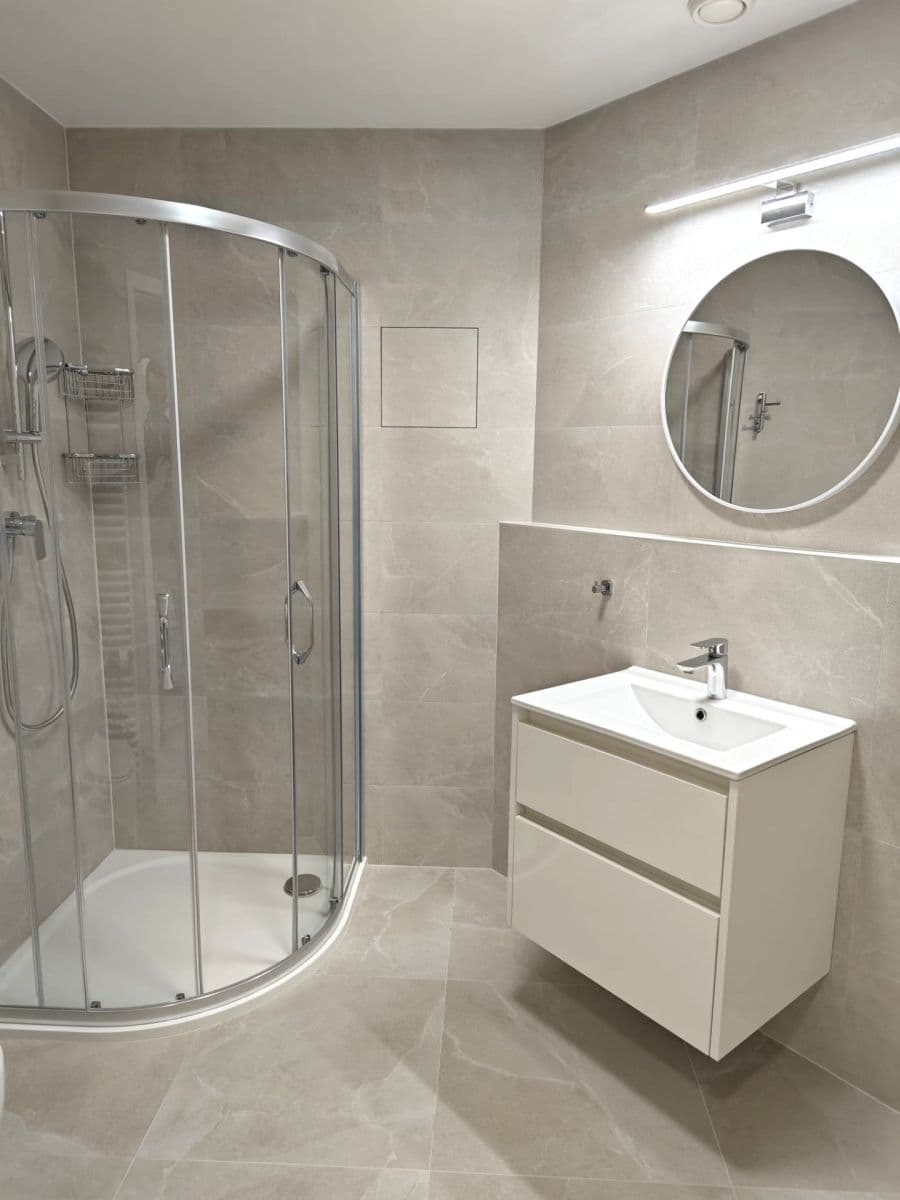 Pronájem bytu 1+kk 45 m², Dukelská, Benešov, Středočeský kraj Pronájem bytu 1+kk 45 m², Dukelská, Benešov, Středočeský kraj