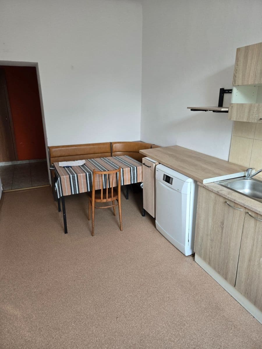 Pronájem bytu 2+1 57 m², Zborovská, Brno, Jihomoravský kraj Pronájem bytu 2+1 57 m², Zborovská, Brno, Jihomoravský kraj