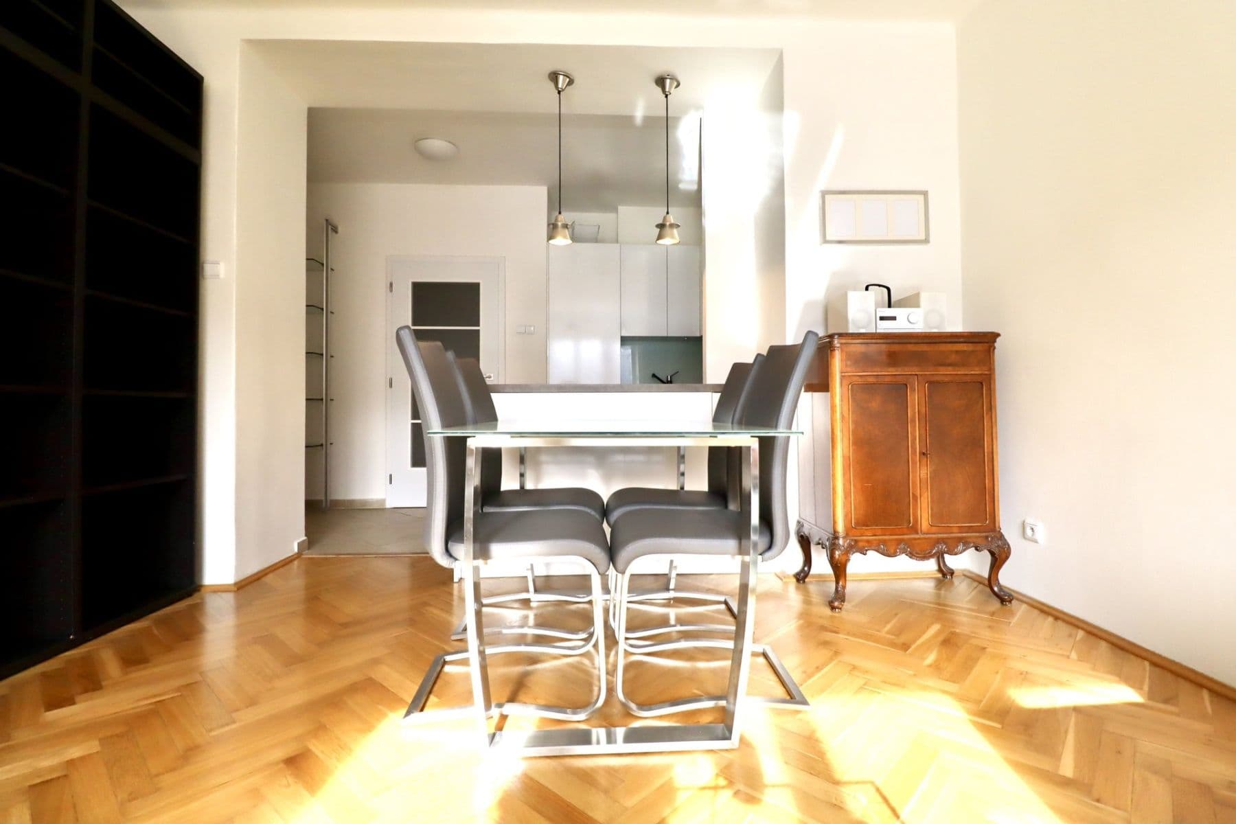 Pronájem bytu 2+kk 55 m², Rooseveltova, Praha, Praha Pronájem bytu 2+kk 55 m², Rooseveltova, Praha, Praha