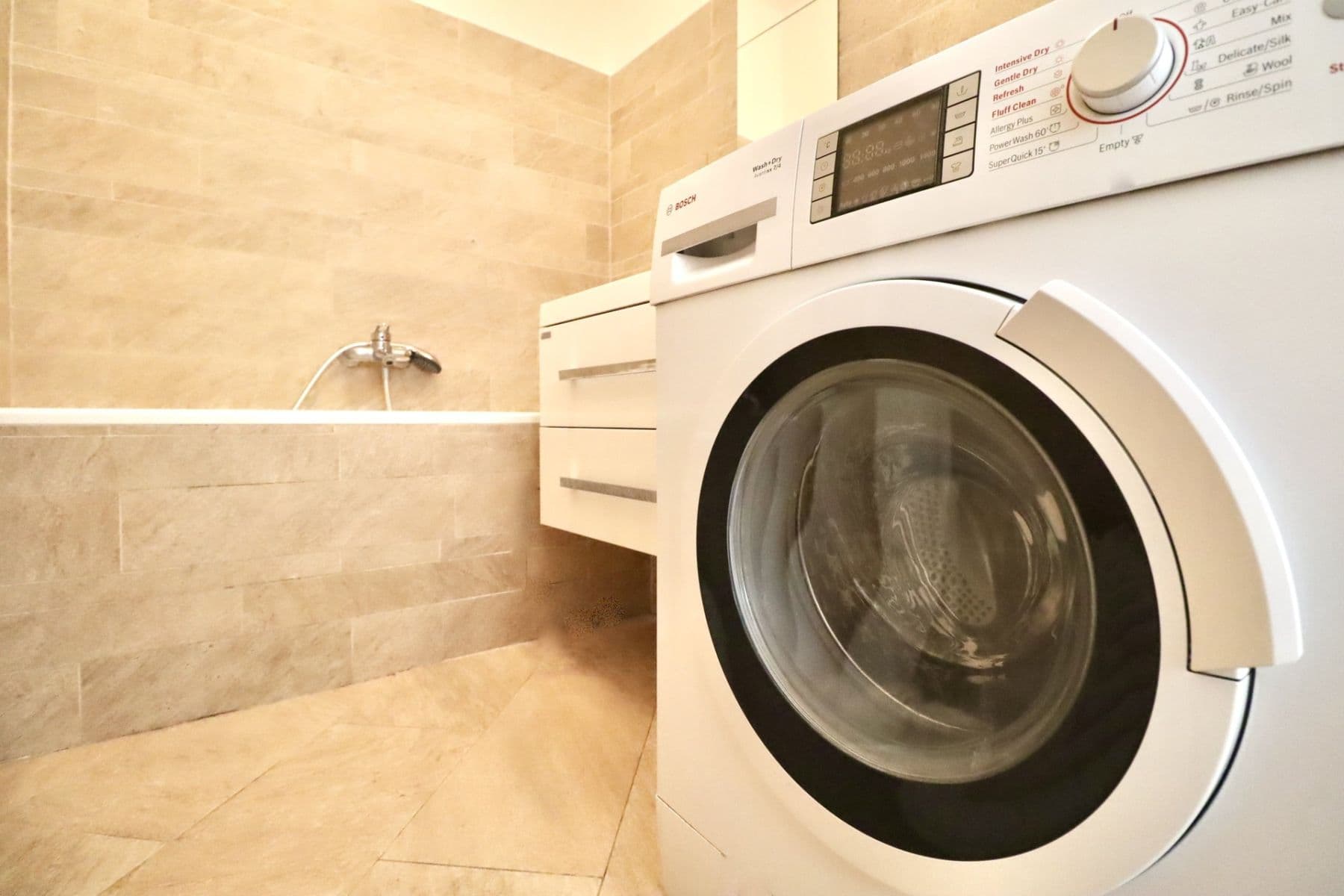 Pronájem bytu 2+kk 55 m², Rooseveltova, Praha, Praha Pronájem bytu 2+kk 55 m², Rooseveltova, Praha, Praha