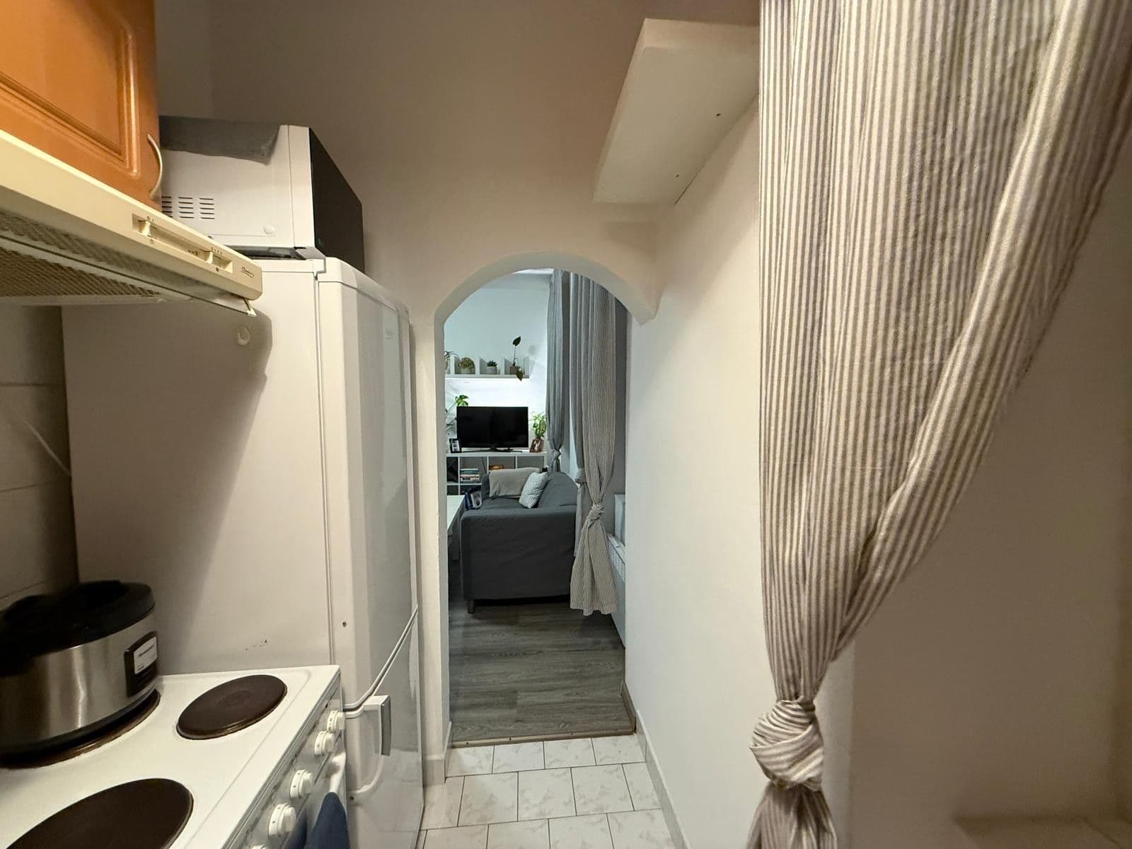 Pronájem bytu 1+1 40 m², Lobezská, Plzeň, Plzeňský kraj Pronájem bytu 1+1 40 m², Lobezská, Plzeň, Plzeňský kraj