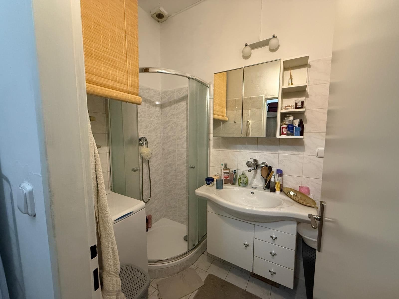 Pronájem bytu 1+1 40 m², Lobezská, Plzeň, Plzeňský kraj Pronájem bytu 1+1 40 m², Lobezská, Plzeň, Plzeňský kraj