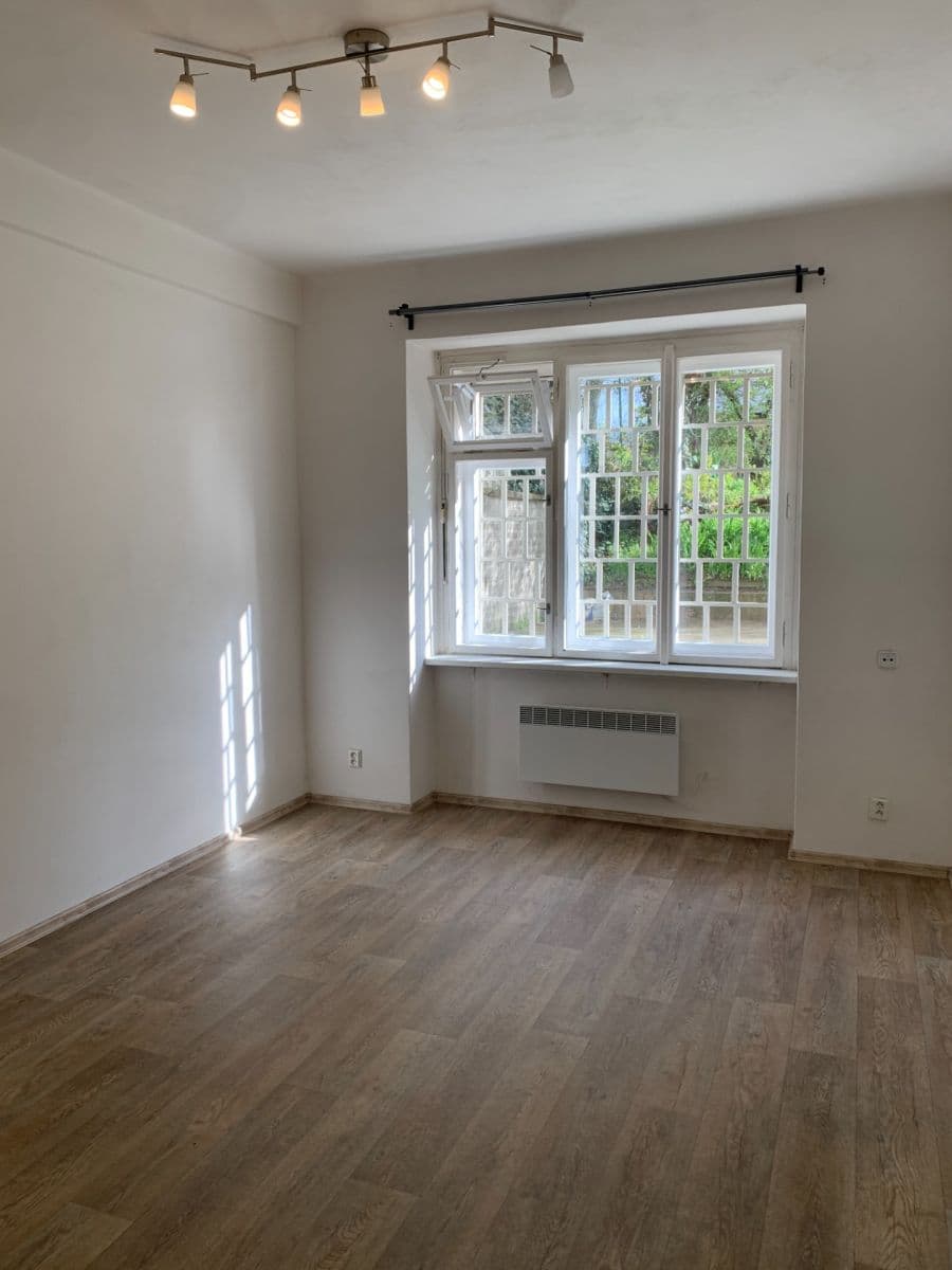 Pronájem bytu 2+1 43 m², Vršovická, Praha, Praha Pronájem bytu 2+1 43 m², Vršovická, Praha, Praha