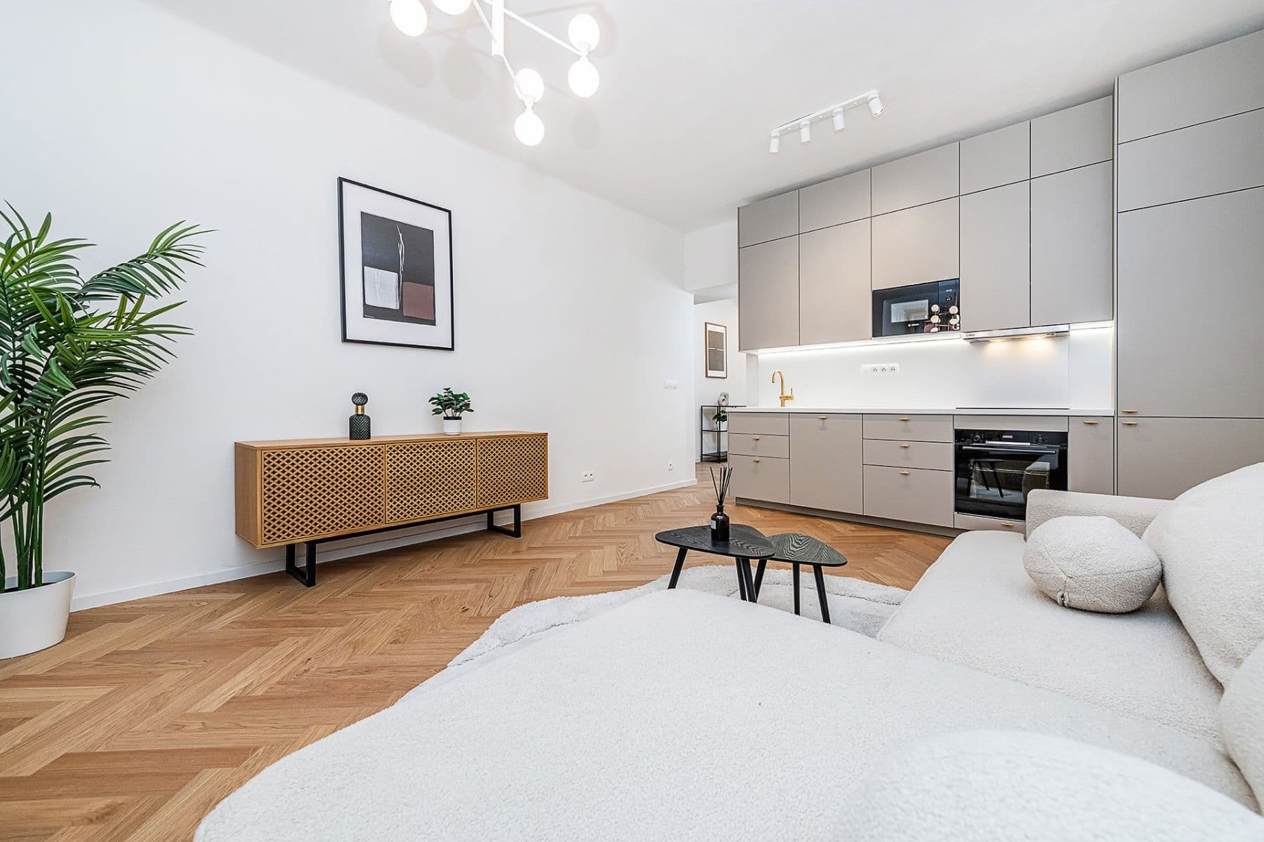 Prodej bytu 4+kk 76 m², Kolátorova, Praha, Praha Prodej bytu 4+kk 76 m², Kolátorova, Praha, Praha