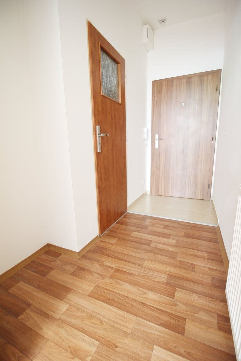 Pronájem bytu 1+kk 27 m², Otvovice, Středočeský kraj Pronájem bytu 1+kk 27 m², Otvovice, Středočeský kraj