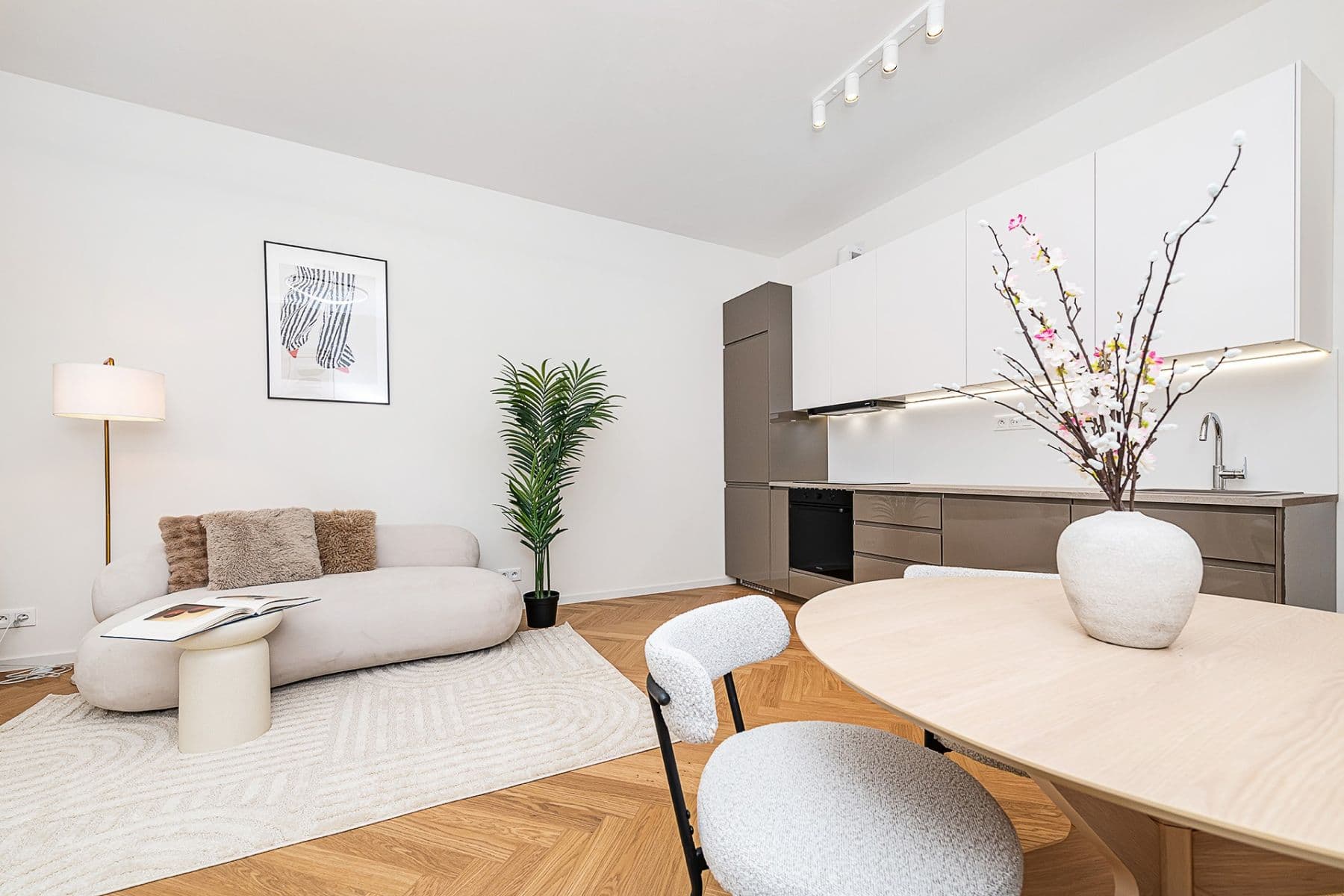 Prodej bytu 2+kk 53 m², Kralická, Praha, Praha Prodej bytu 2+kk 53 m², Kralická, Praha, Praha