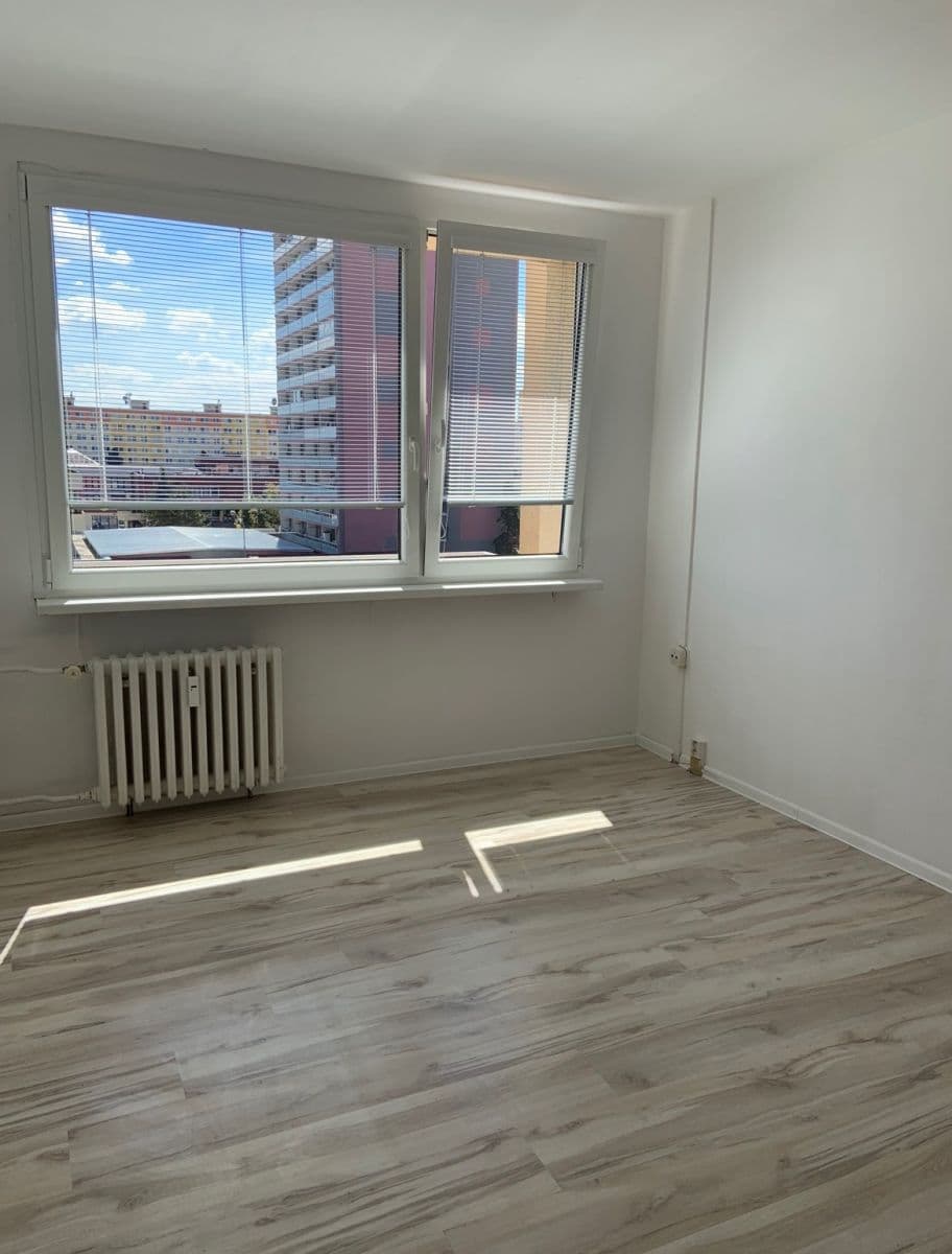 Pronájem bytu 2+kk 40 m², Višňová, Most, Ústecký kraj Pronájem bytu 2+kk 40 m², Višňová, Most, Ústecký kraj