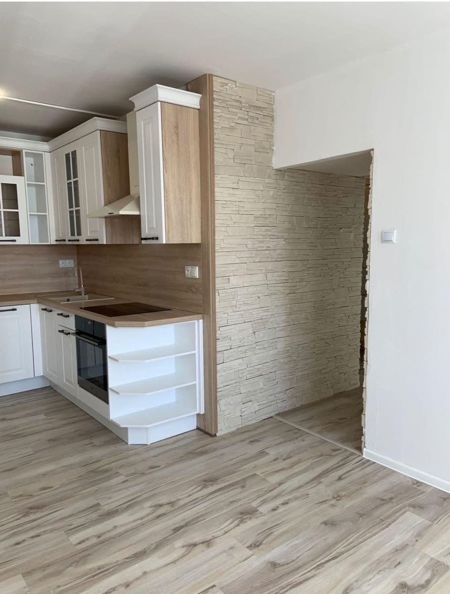 Pronájem bytu 2+kk 40 m², Višňová, Most, Ústecký kraj Pronájem bytu 2+kk 40 m², Višňová, Most, Ústecký kraj