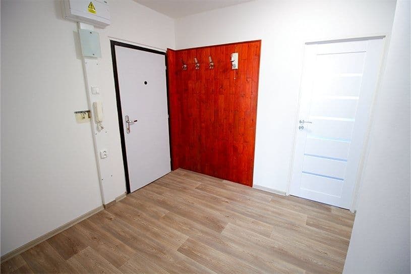 Pronájem bytu 3+1 75 m², Vnoučkova, Benešov, Středočeský kraj Pronájem bytu 3+1 75 m², Vnoučkova, Benešov, Středočeský kraj