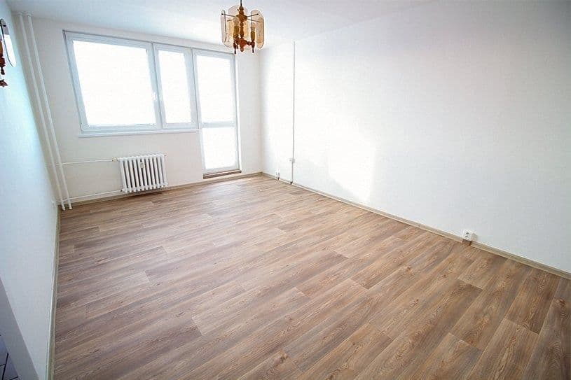 Pronájem bytu 3+1 75 m², Vnoučkova, Benešov, Středočeský kraj Pronájem bytu 3+1 75 m², Vnoučkova, Benešov, Středočeský kraj