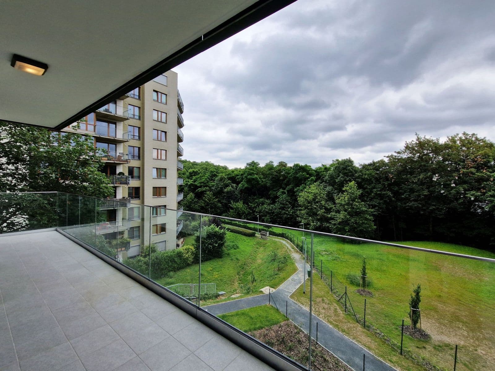 Pronájem bytu 3+kk 94 m², K Červenému vrchu, Praha, Praha Pronájem bytu 3+kk 94 m², K Červenému vrchu, Praha, Praha