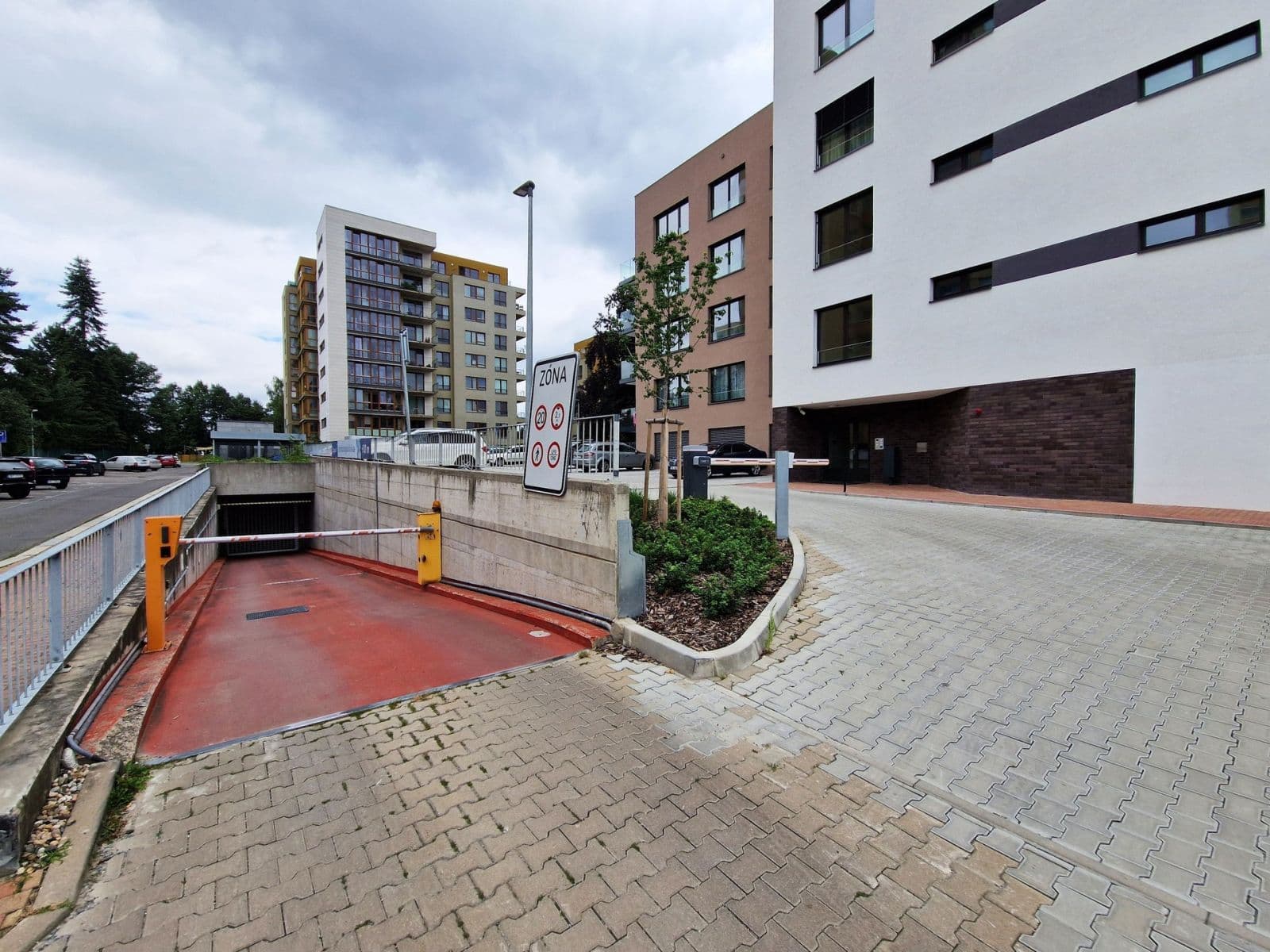 Pronájem bytu 3+kk 94 m², K Červenému vrchu, Praha, Praha Pronájem bytu 3+kk 94 m², K Červenému vrchu, Praha, Praha