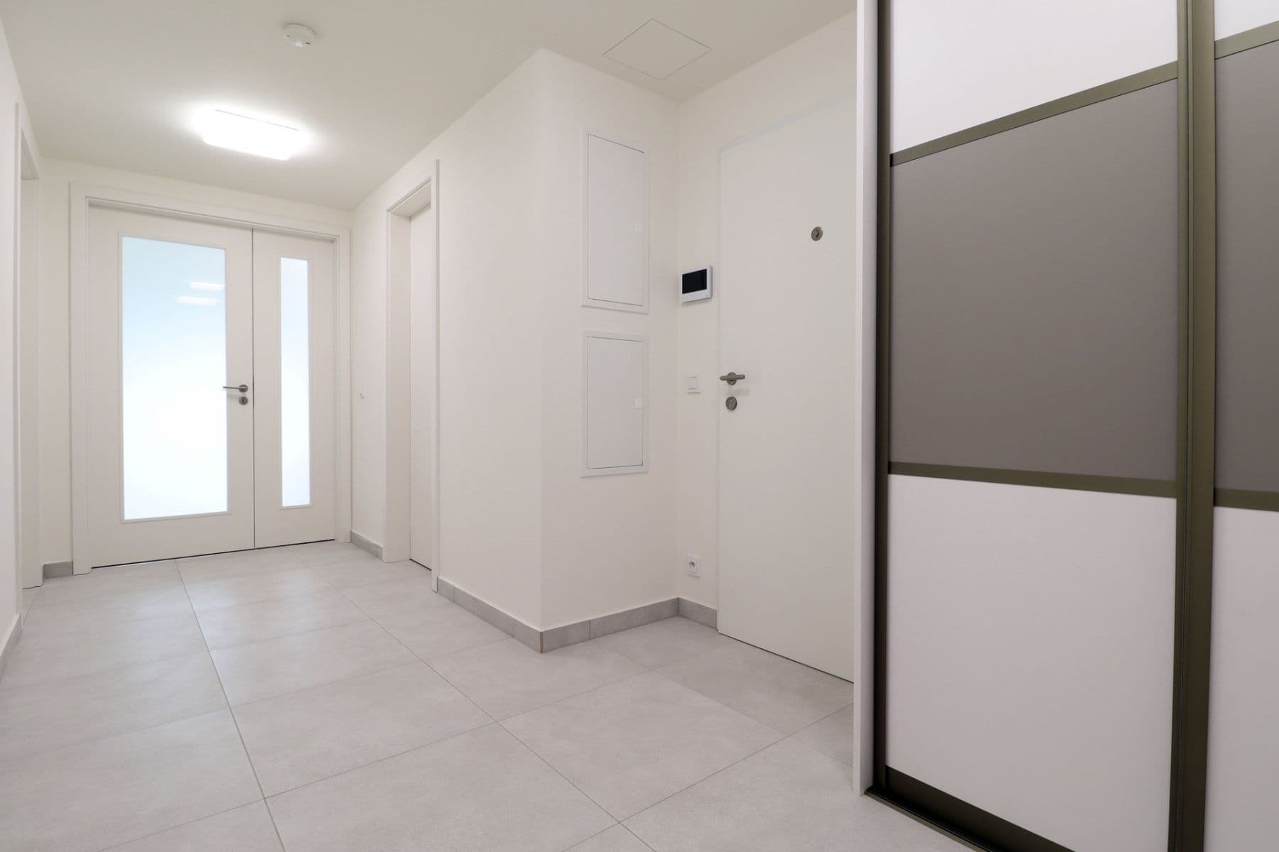 Pronájem bytu 3+kk 94 m², K Červenému vrchu, Praha, Praha Pronájem bytu 3+kk 94 m², K Červenému vrchu, Praha, Praha