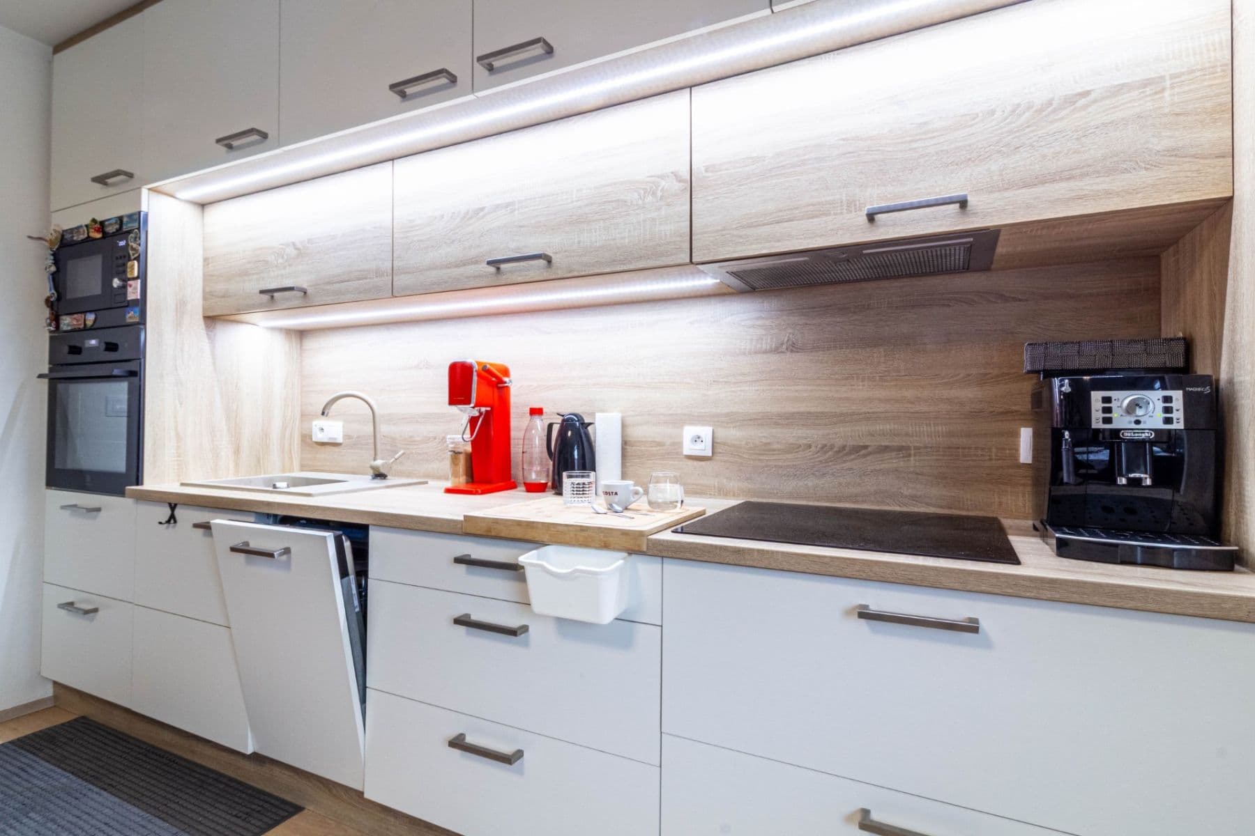 Pronájem bytu 2+kk 48 m², Pšeničná, Hostivice, Středočeský kraj Pronájem bytu 2+kk 48 m², Pšeničná, Hostivice, Středočeský kraj