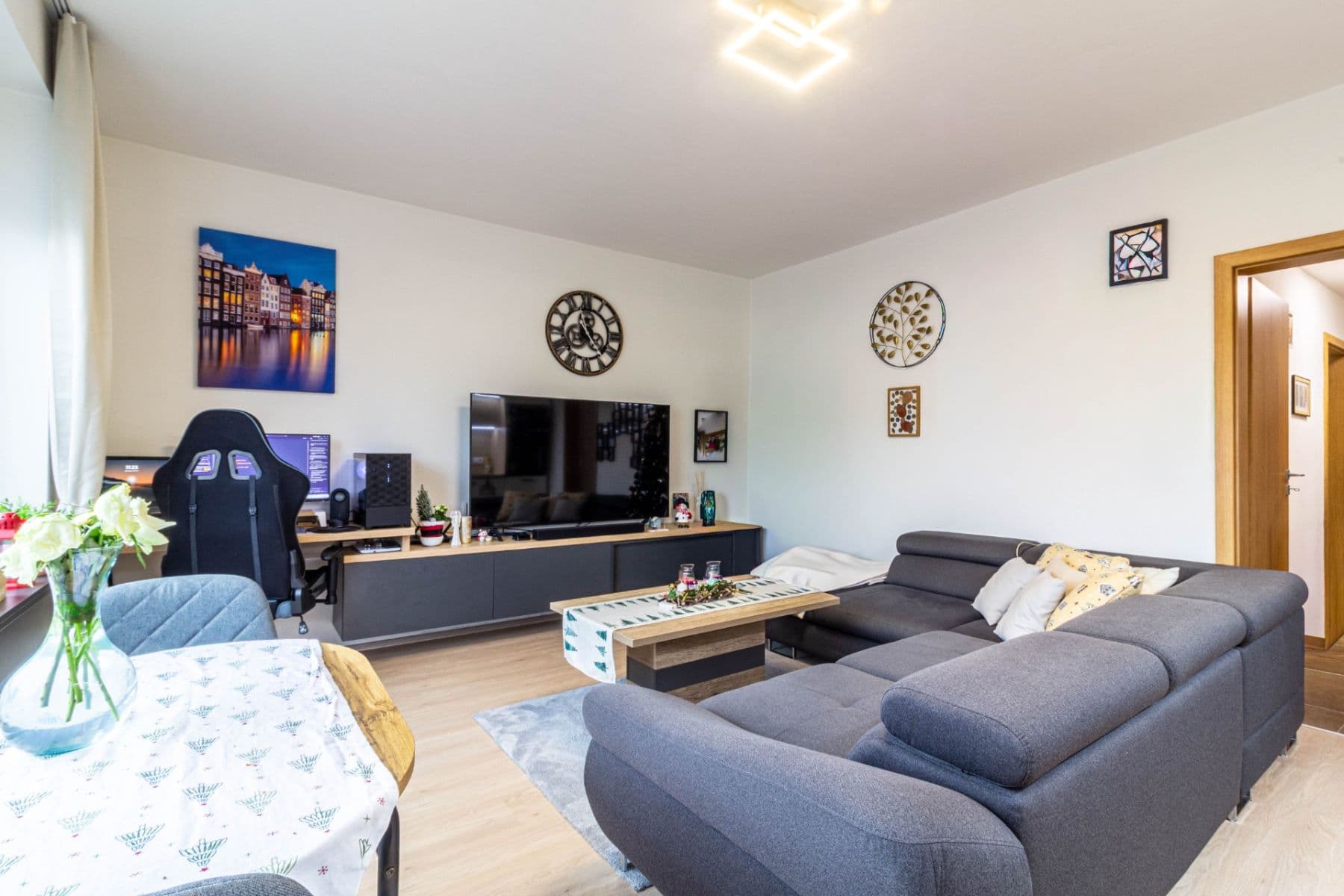 Pronájem bytu 2+kk 48 m², Pšeničná, Hostivice, Středočeský kraj Pronájem bytu 2+kk 48 m², Pšeničná, Hostivice, Středočeský kraj