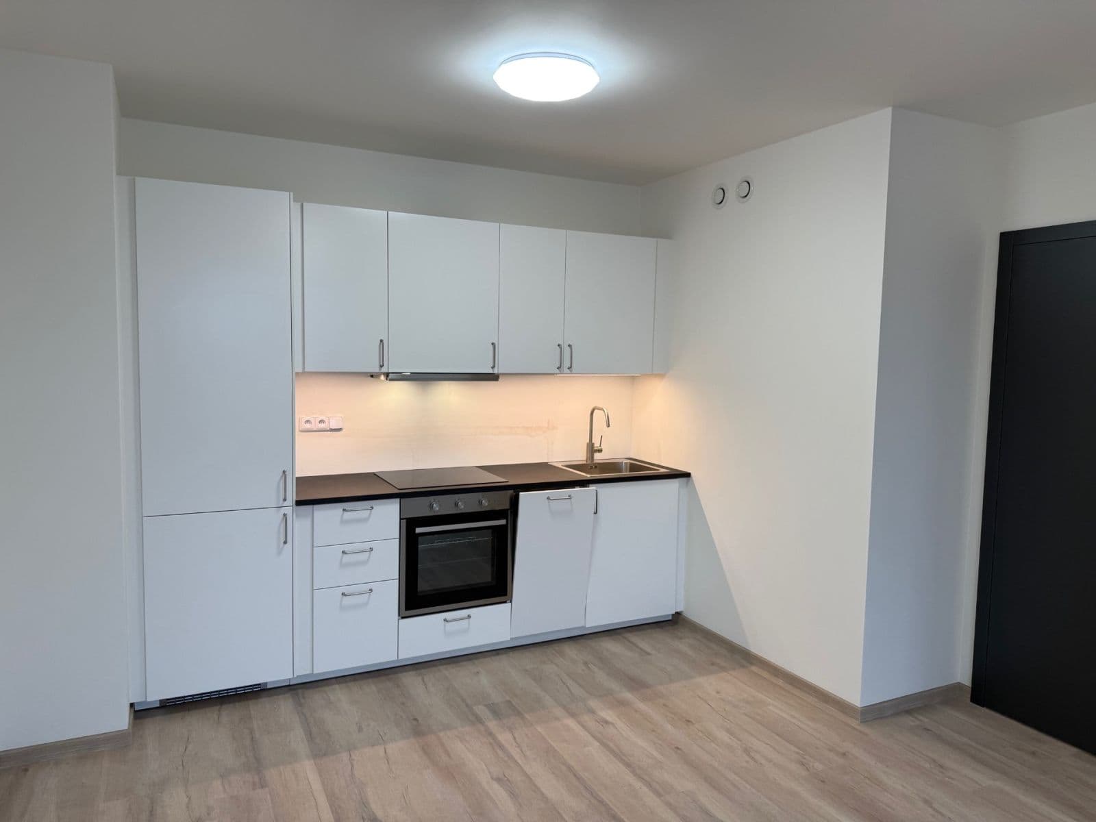 Pronájem bytu 2+kk 56 m², Kolmanova, Praha, Praha Pronájem bytu 2+kk 56 m², Kolmanova, Praha, Praha