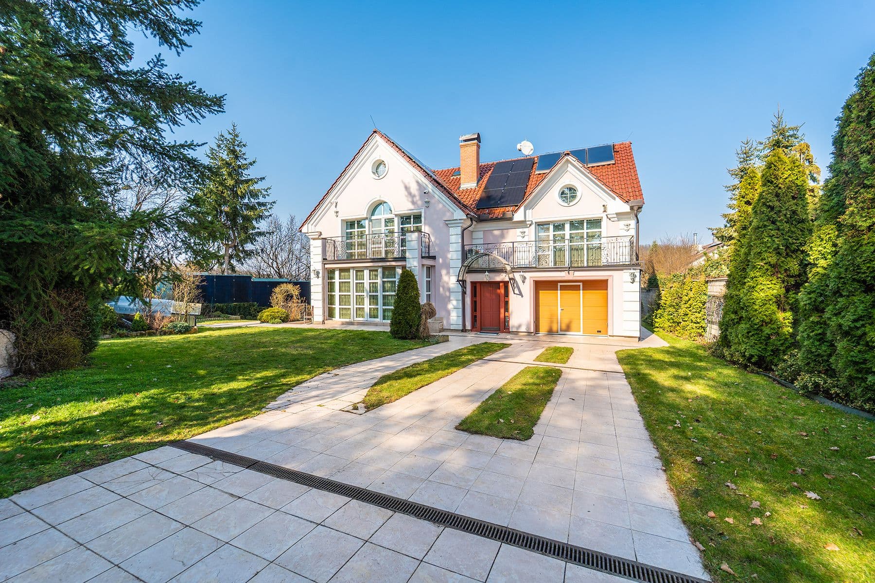 Prodej domu 297 m², pozemek 1.599 m², Na Vyhlídce, Měchenice, Středočeský kraj Prodej domu 297 m², pozemek 1.599 m², Na Vyhlídce, Měchenice, Středočeský kraj