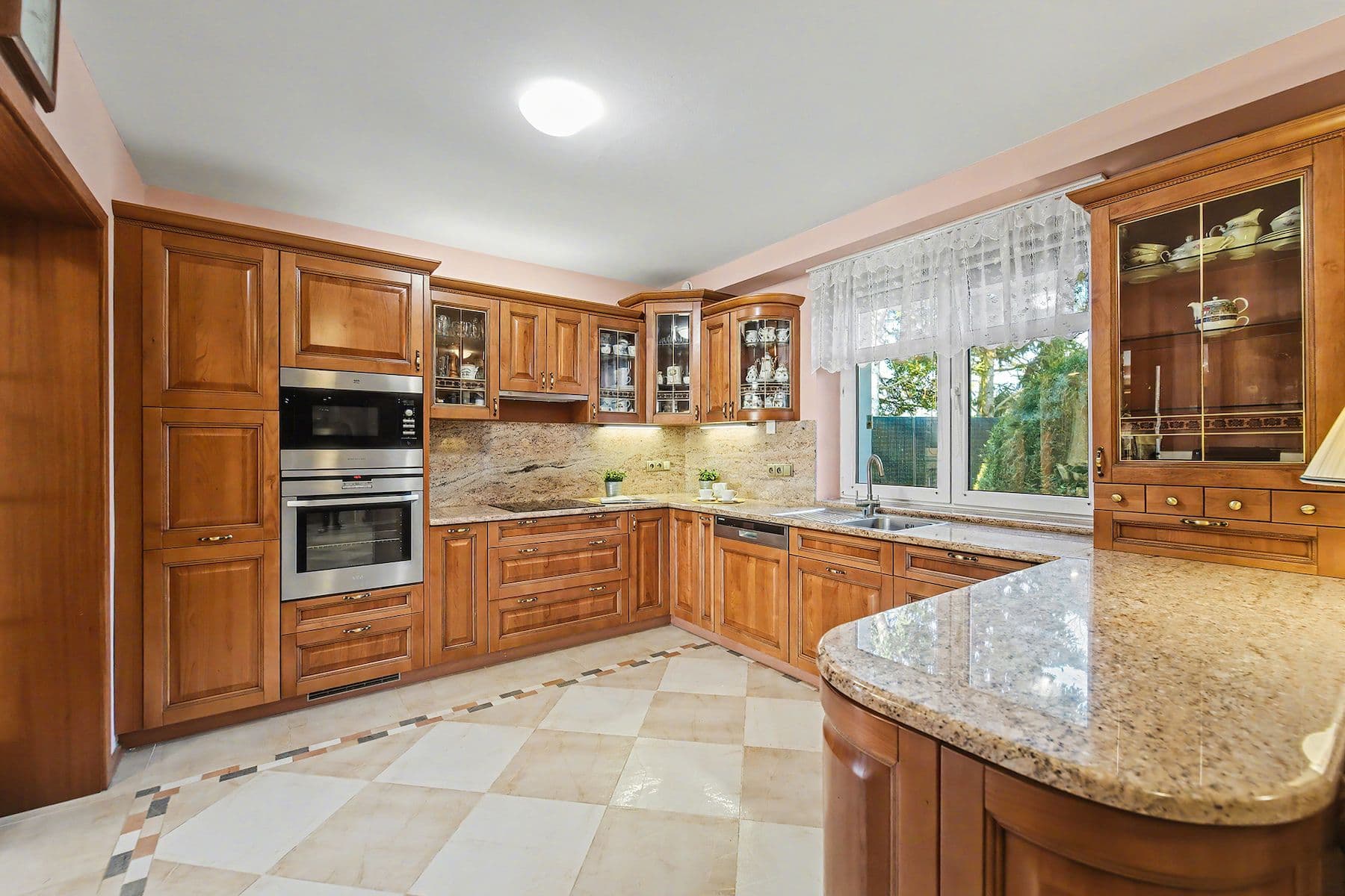 Prodej domu 297 m², pozemek 1.599 m², Na Vyhlídce, Měchenice, Středočeský kraj Prodej domu 297 m², pozemek 1.599 m², Na Vyhlídce, Měchenice, Středočeský kraj