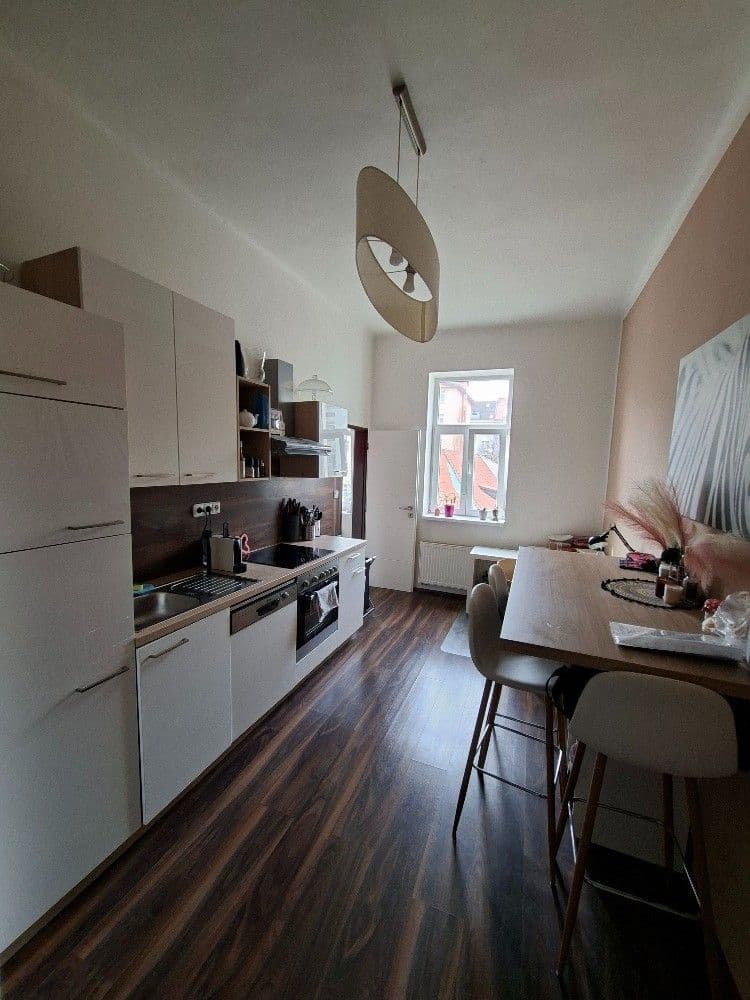 Pronájem bytu 1+1 42 m², Bořivojova, Praha, Praha Pronájem bytu 1+1 42 m², Bořivojova, Praha, Praha