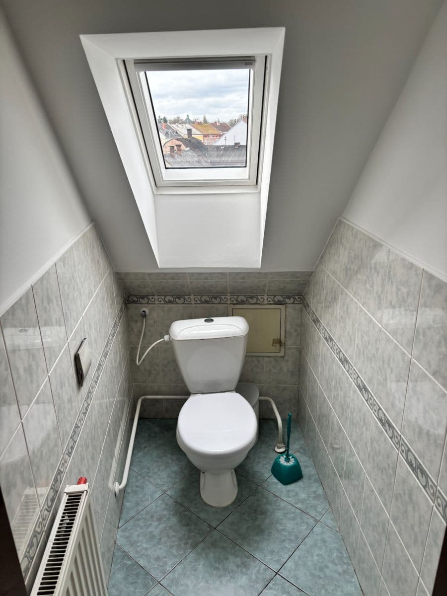 Pronájem bytu 3+1 157 m², Palackého, Jaroměř, Královéhradecký kraj Pronájem bytu 3+1 157 m², Palackého, Jaroměř, Královéhradecký kraj