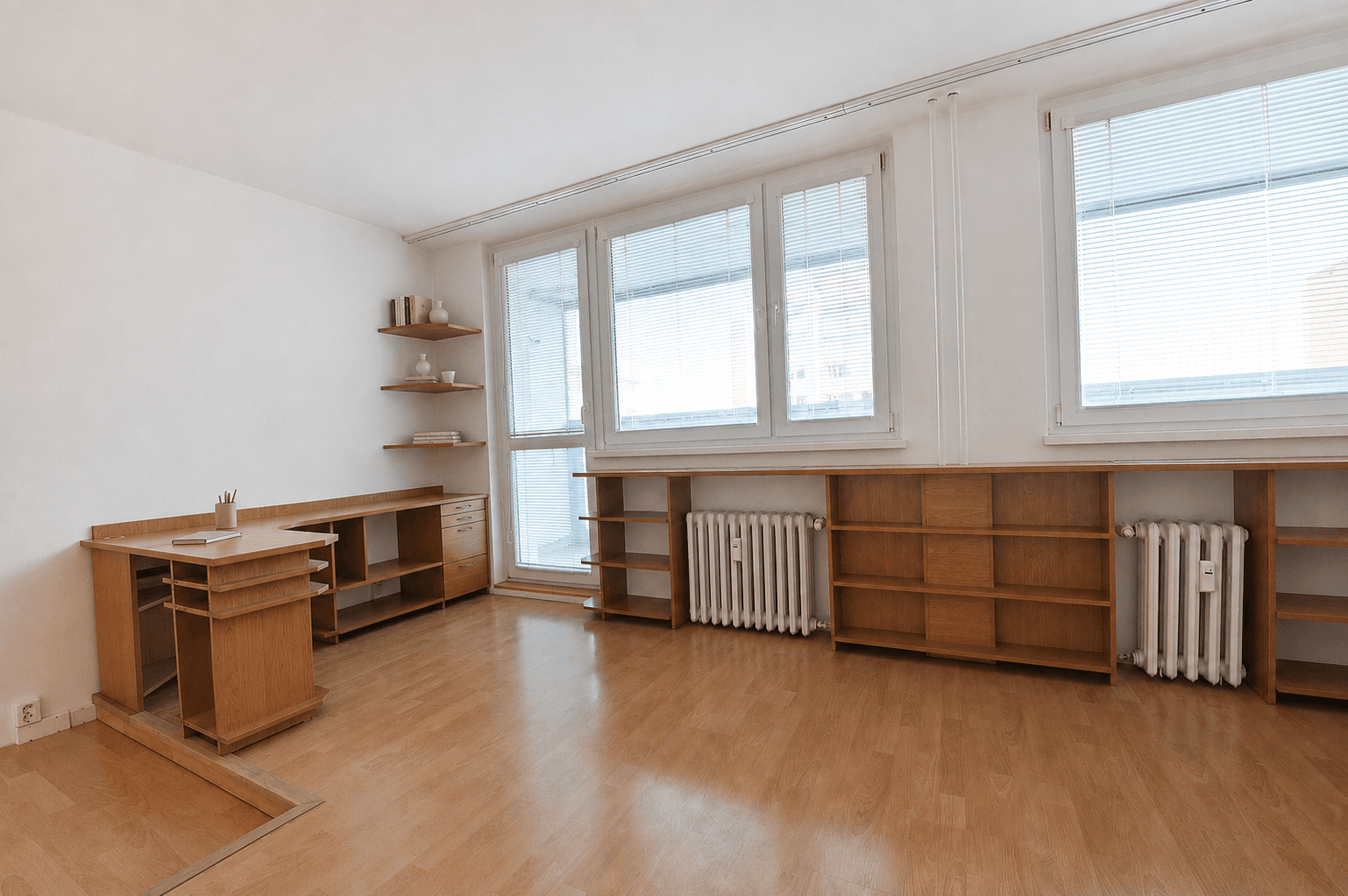 Pronájem bytu 3+1 68 m², M. Švabinského, Kladno, Středočeský kraj Pronájem bytu 3+1 68 m², M. Švabinského, Kladno, Středočeský kraj