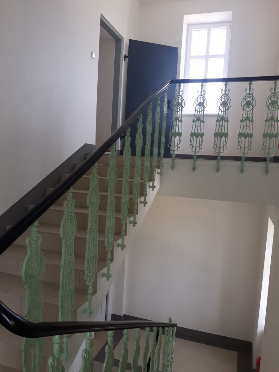 Pronájem bytu 2+kk 56 m², Ke Hřbitovu, Kolín, Středočeský kraj Pronájem bytu 2+kk 56 m², Ke Hřbitovu, Kolín, Středočeský kraj